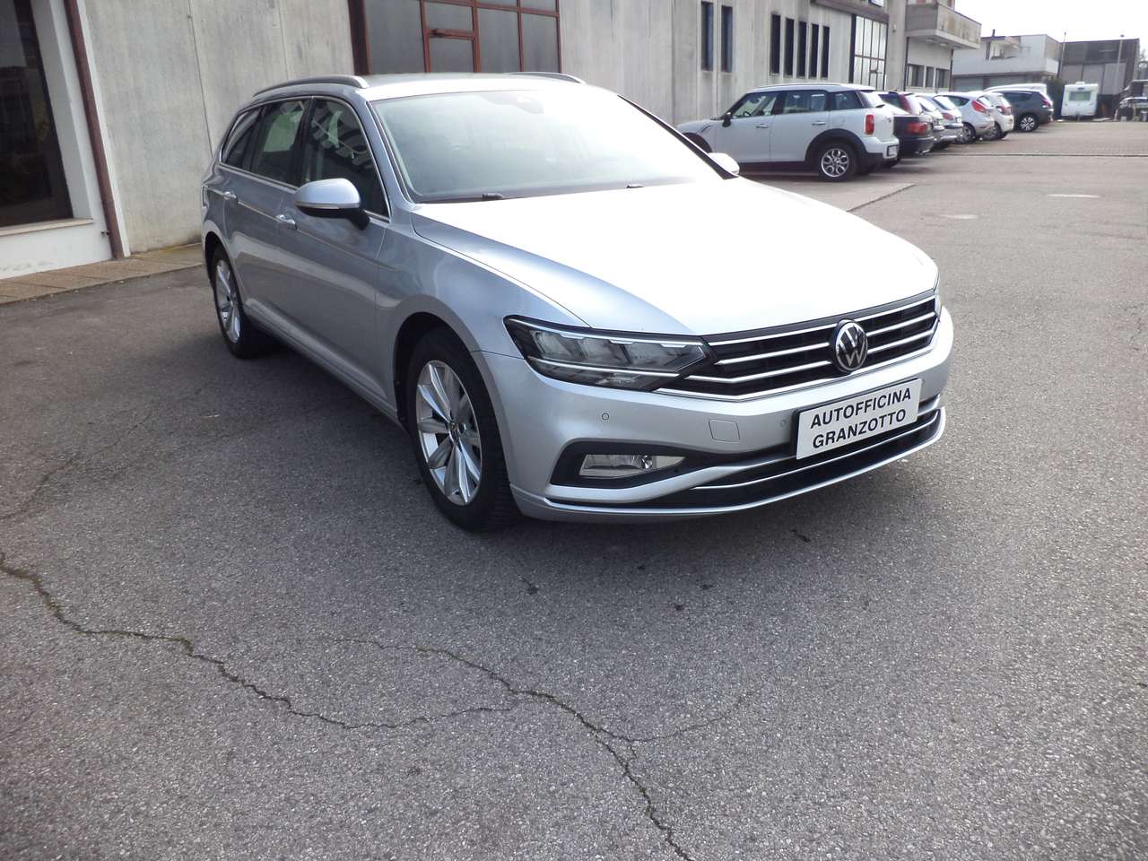 Volkswagen Passat 2.0TDI SCR EVO 90kW Business DSG SW