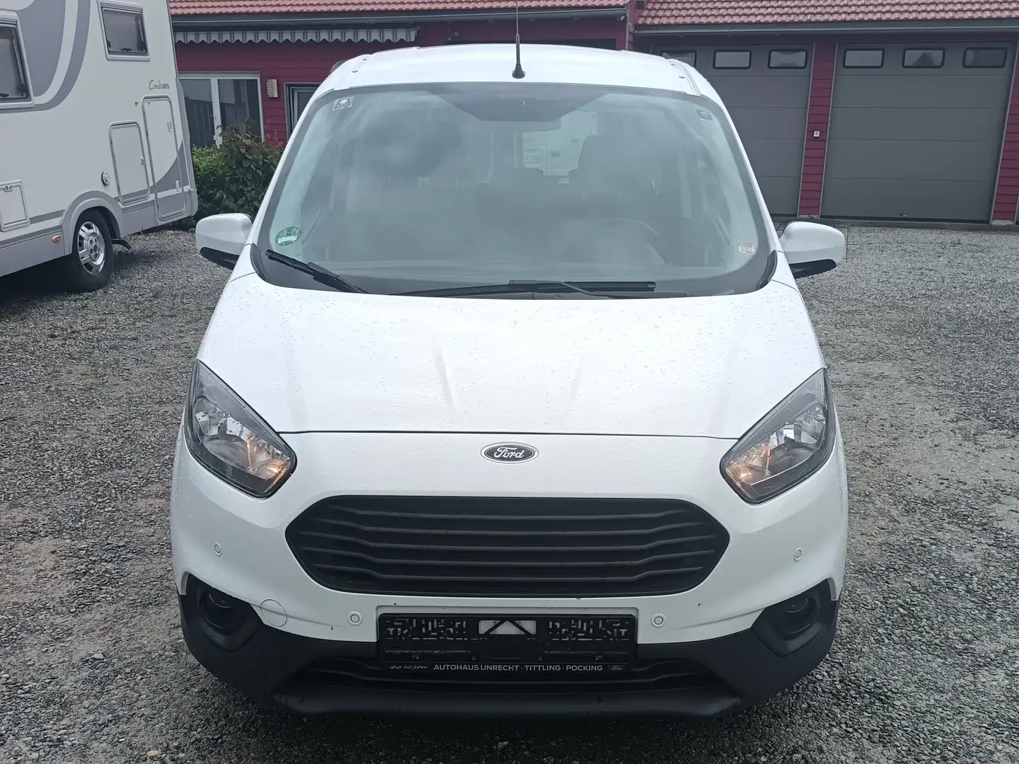 Ford Tourneo Courier Tourneo Courier Diesel 1.5 TDCi 5 Sitzer PKW Zul. bijela - 1