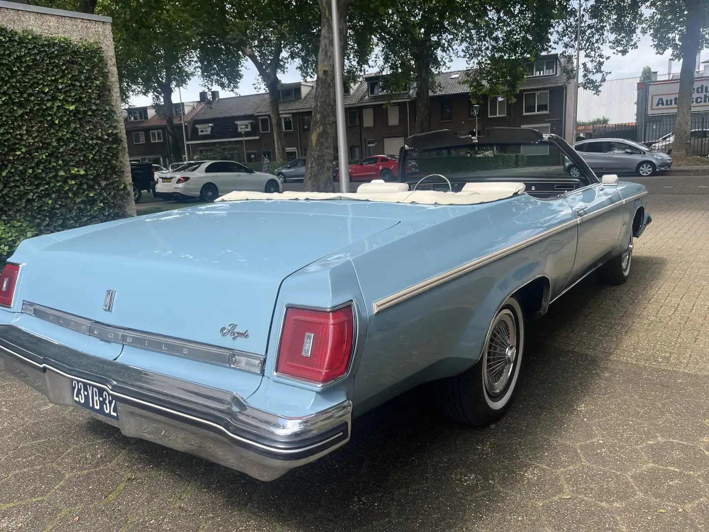 Oldsmobile Delta 88 ROYAL V 8 Super Mooie Auto Bleu - 2