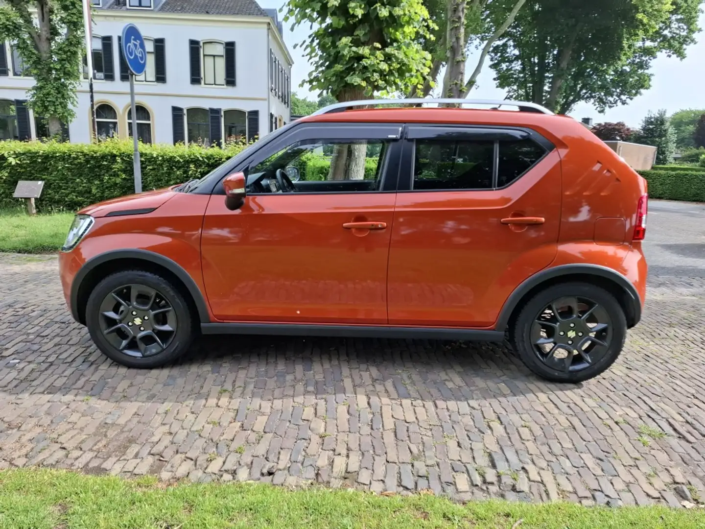 Suzuki Ignis 1.2 Stijl Oranžová - 2