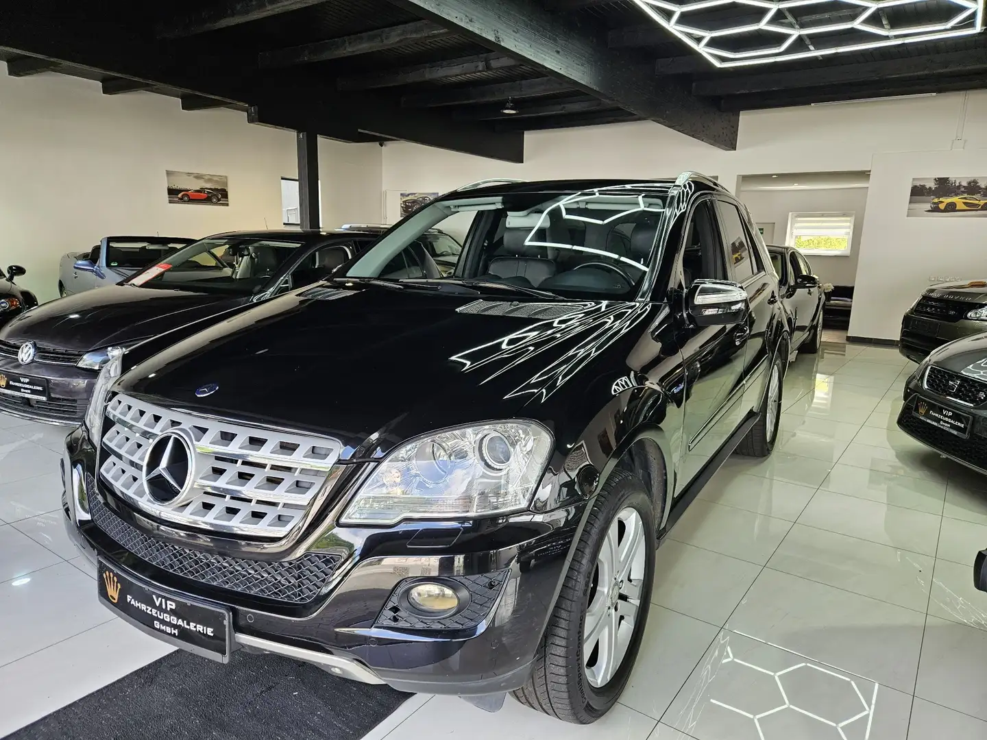 Mercedes-Benz ML 300 CDI BlueEfficiency,Kamera,2-Hand,Scheckhe Negro - 1
