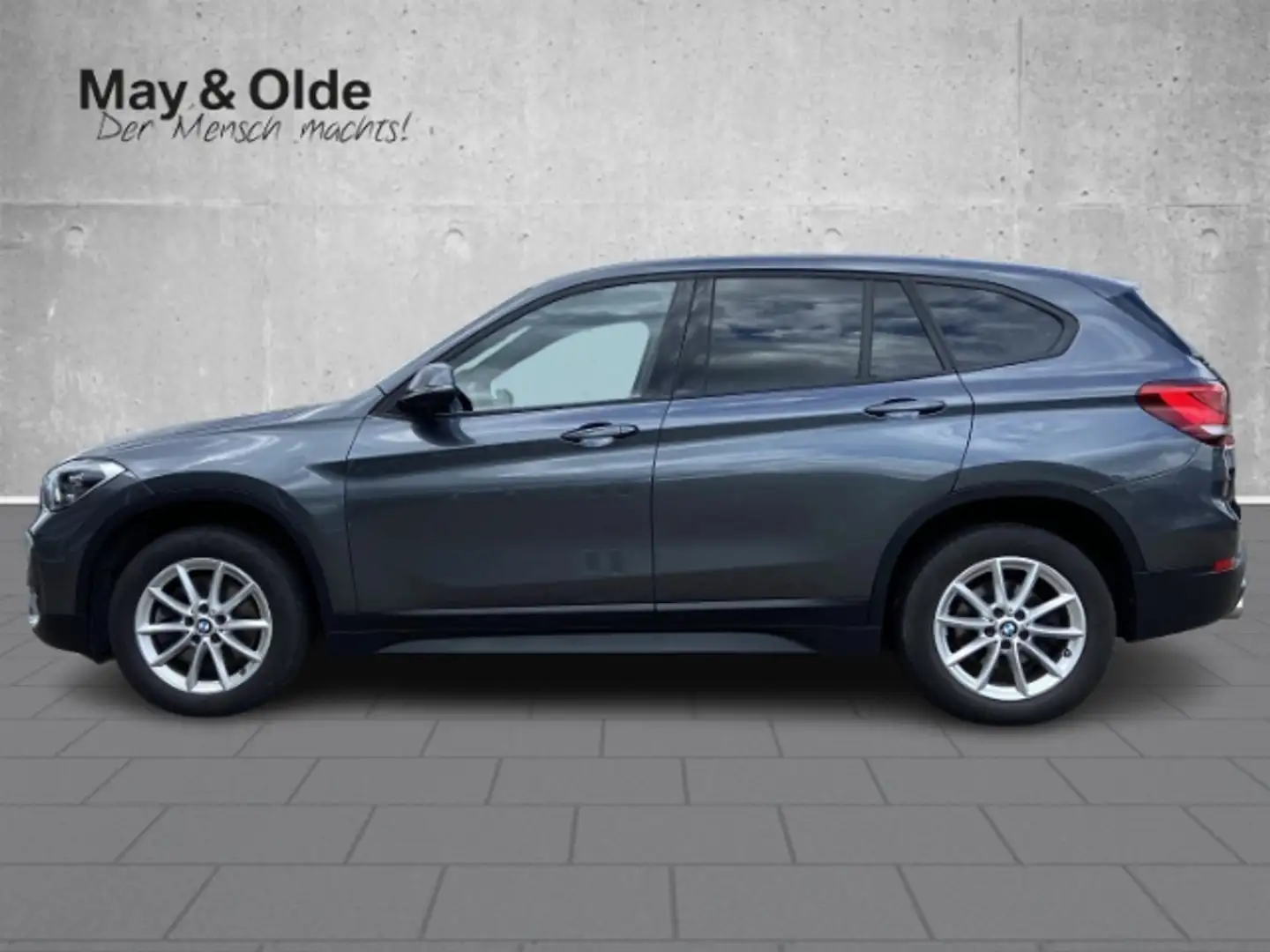 BMW X1 xDrive20d Navi LED PA Sportsitze SHZ PDC WKR Grau - 2