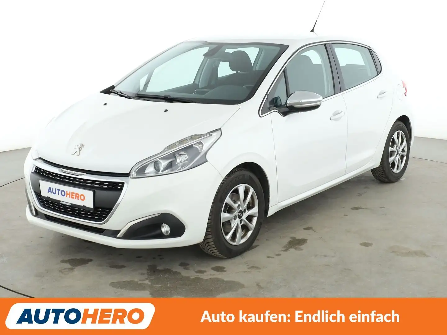 Peugeot 208 1.2 PureTech Allure *TEMPO*ALU*PDC* Weiß - 1