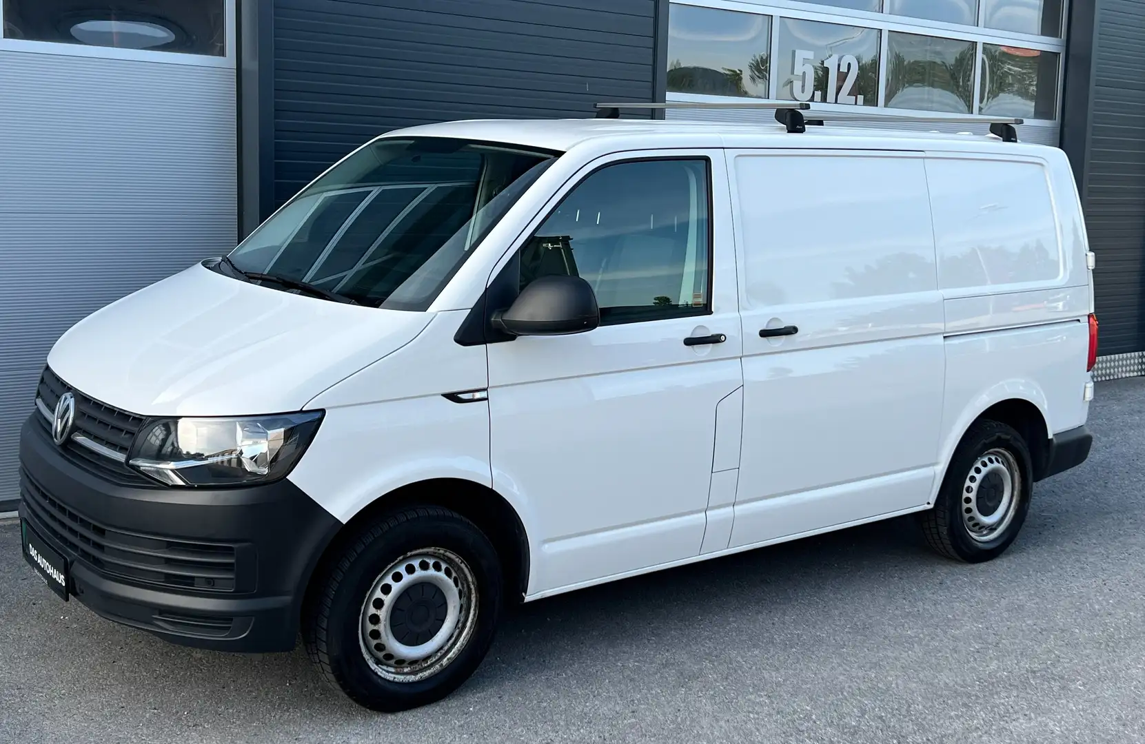 Volkswagen T6 Transporter T6 KR STANDHZG/AHK/REGALE Weiß - 2