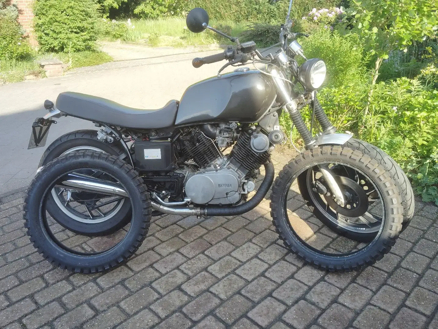 Yamaha TR 1 Scarmbler Umbau Noir - 2
