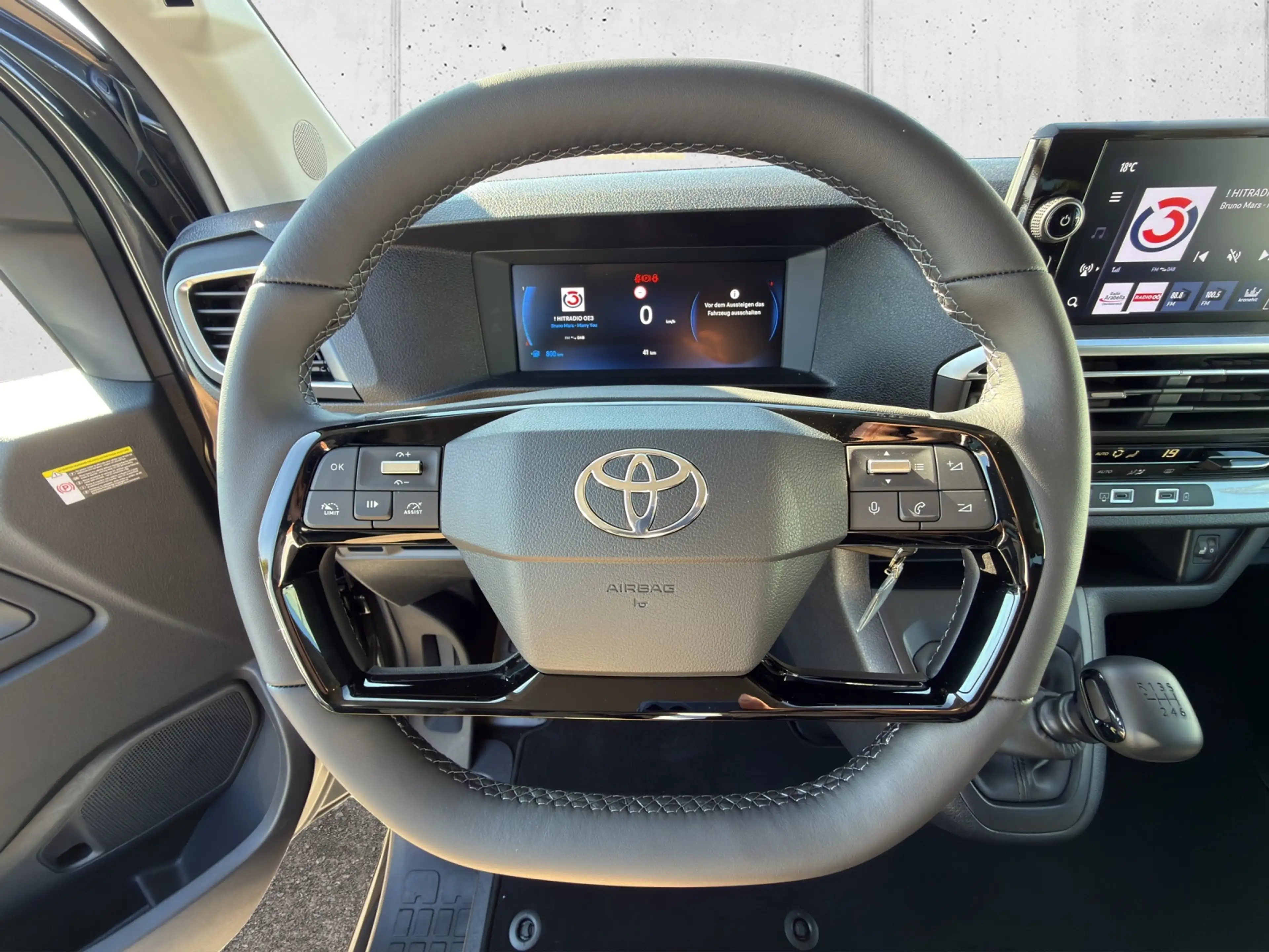 Toyota Proace Verso L2 2,2 D-4D 150 Active 6M. 5t. — photo 2