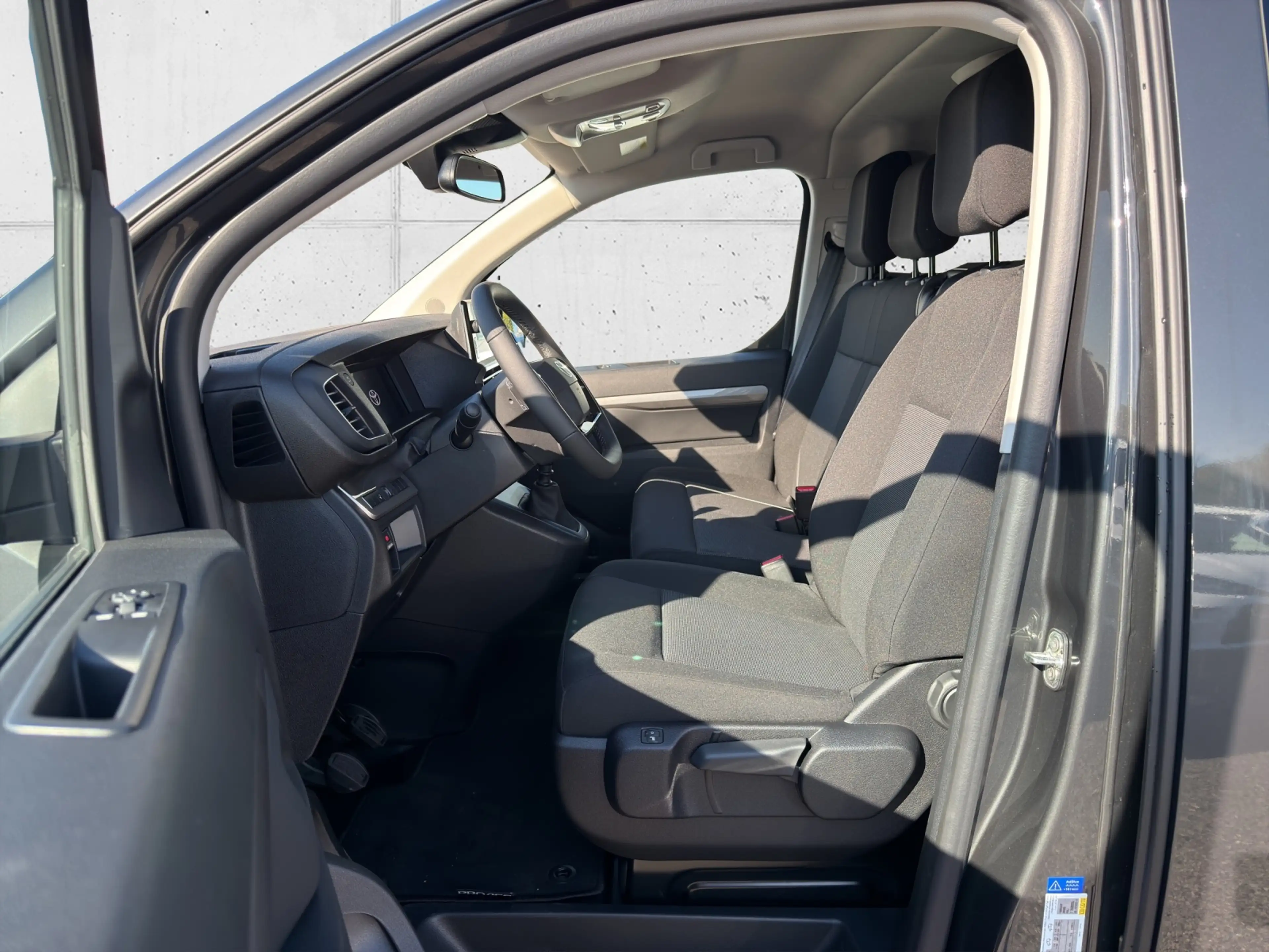 Toyota Proace Verso L2 2,2 D-4D 150 Active 6M. 5t. — photo 6
