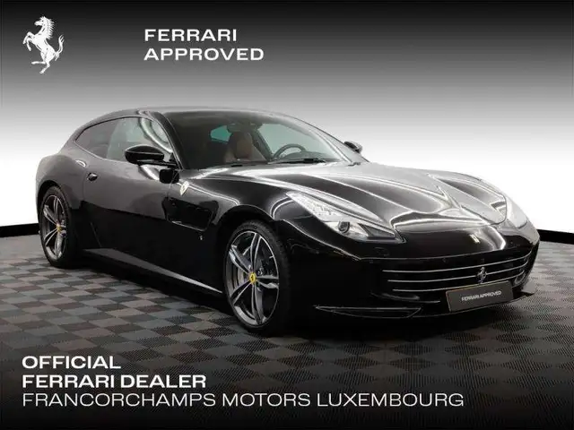 Ferrari GTC4 Lusso V12