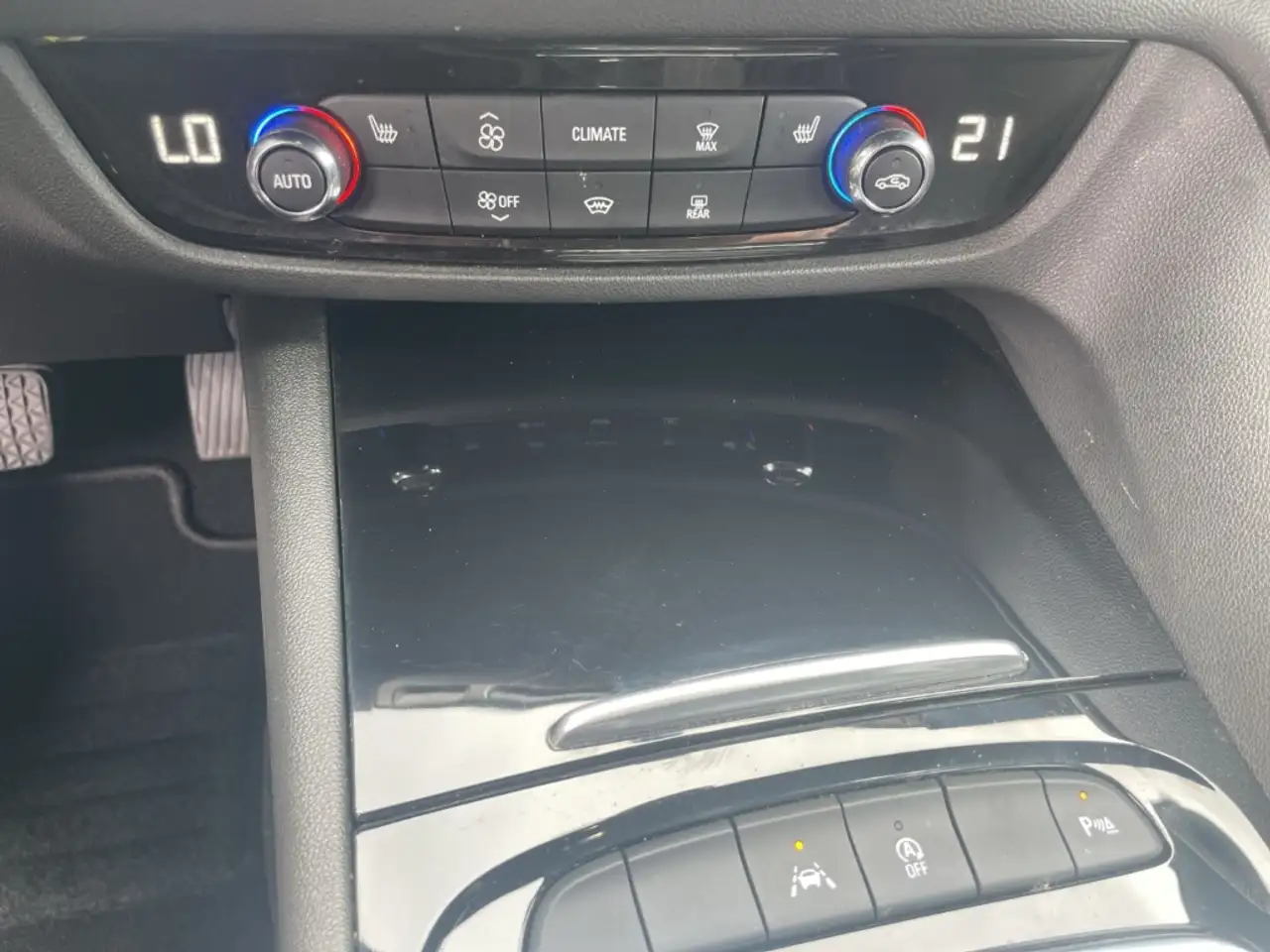 Opel Insignia ST Eleg. 2.0 +Navi Kamera SHZ Allwetter LED Intell 20