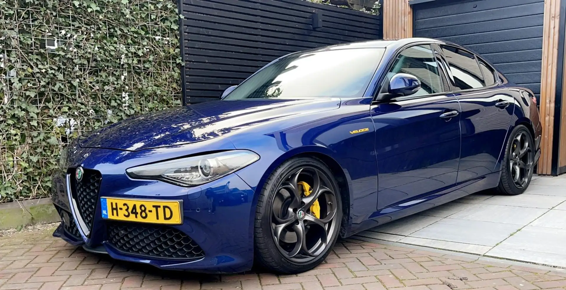 Alfa Romeo Giulia Verkocht!! : Giulia 2.0 T AWD Veloce Q4 | 320 PK Bleu - 1