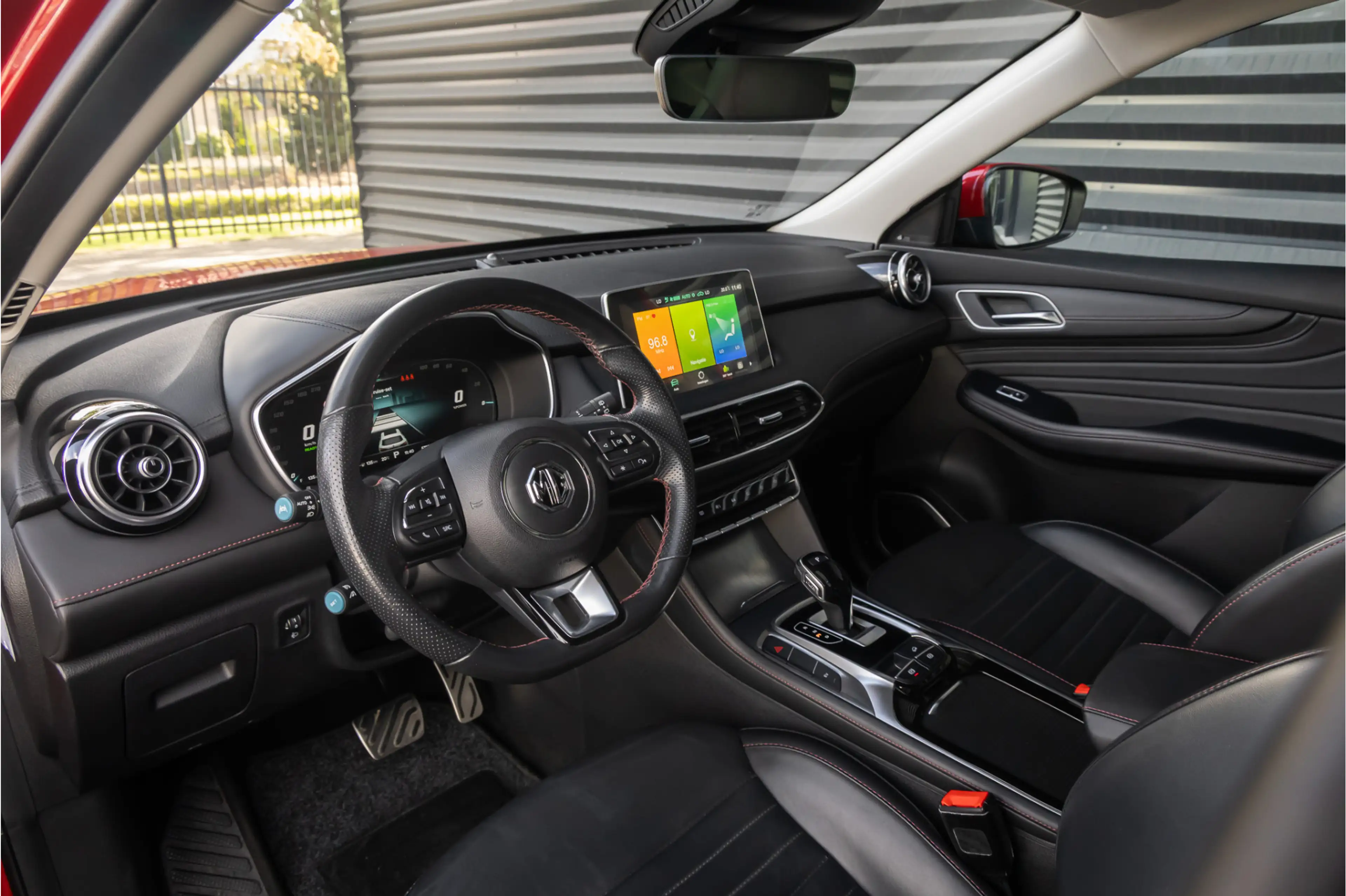 MG EHS 1.5 TGDI Luxury Pano- Carplay - Trekhaak — photo 36