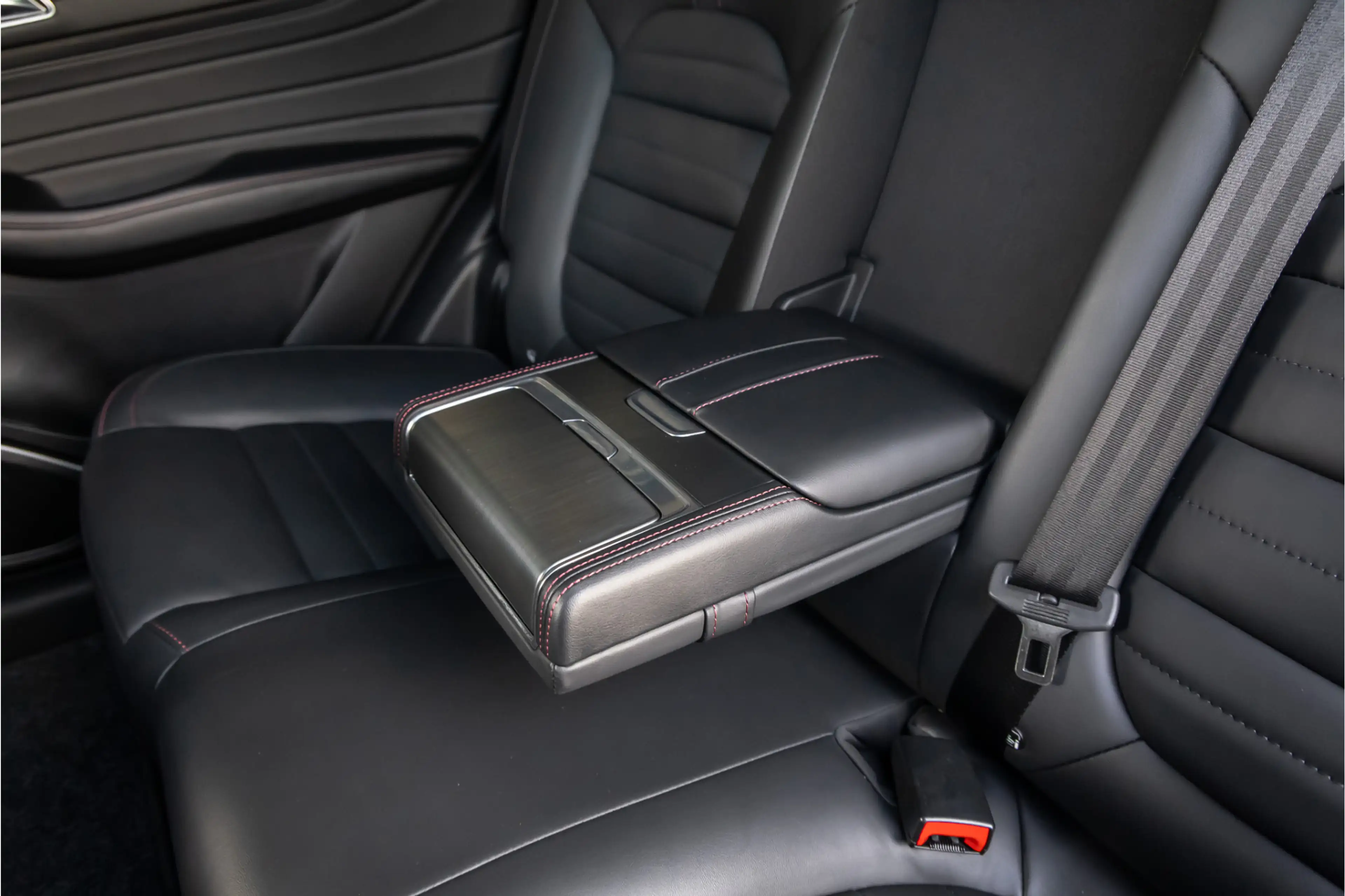 MG EHS 1.5 TGDI Luxury Pano- Carplay - Trekhaak — photo 33