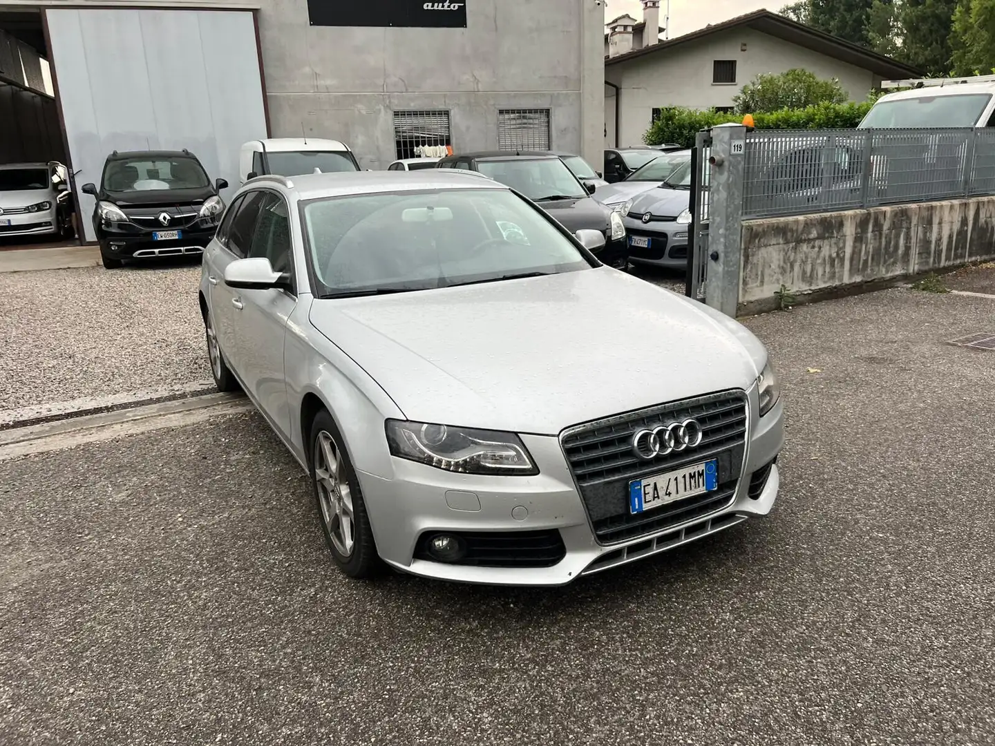 Audi A4 Avant 2.0 TDI 143CV F.AP. multitronic Advanced Grigio - 1