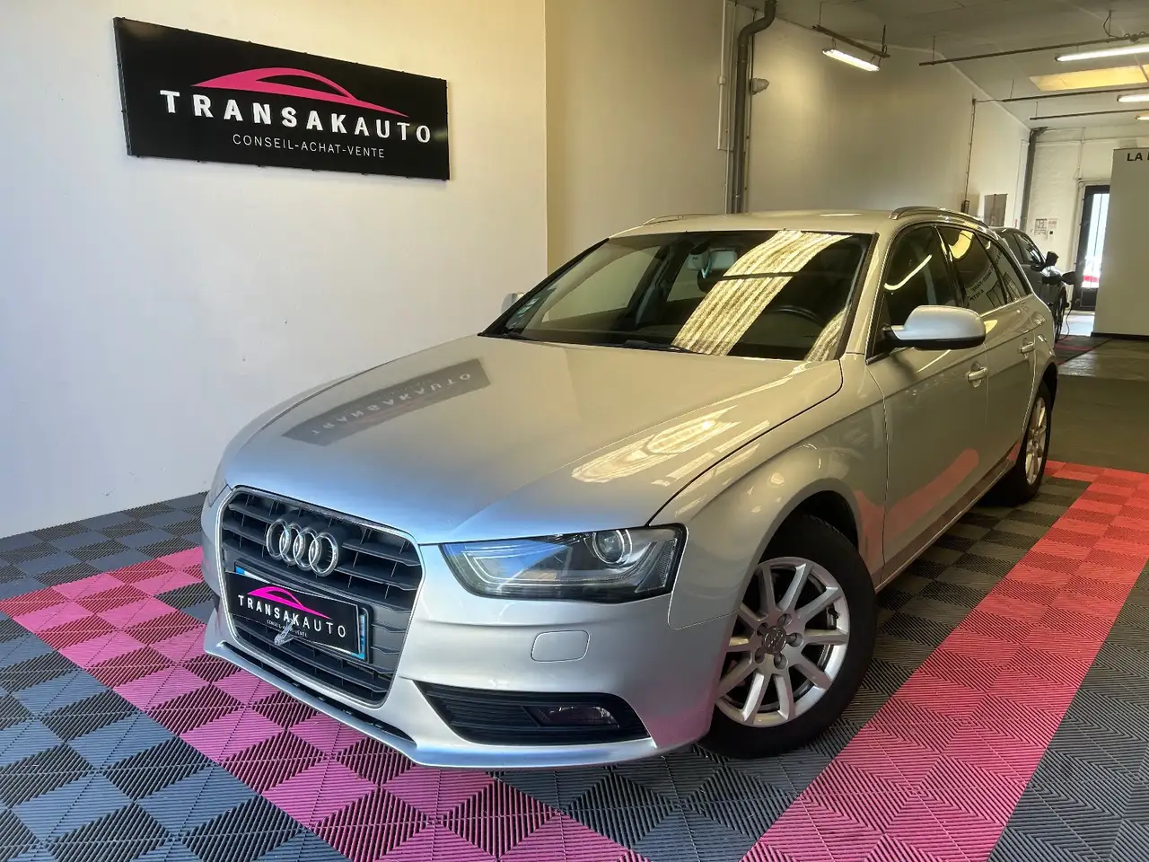 Audi A4 AVANT 2.0 TDI 143 AMBIENTE