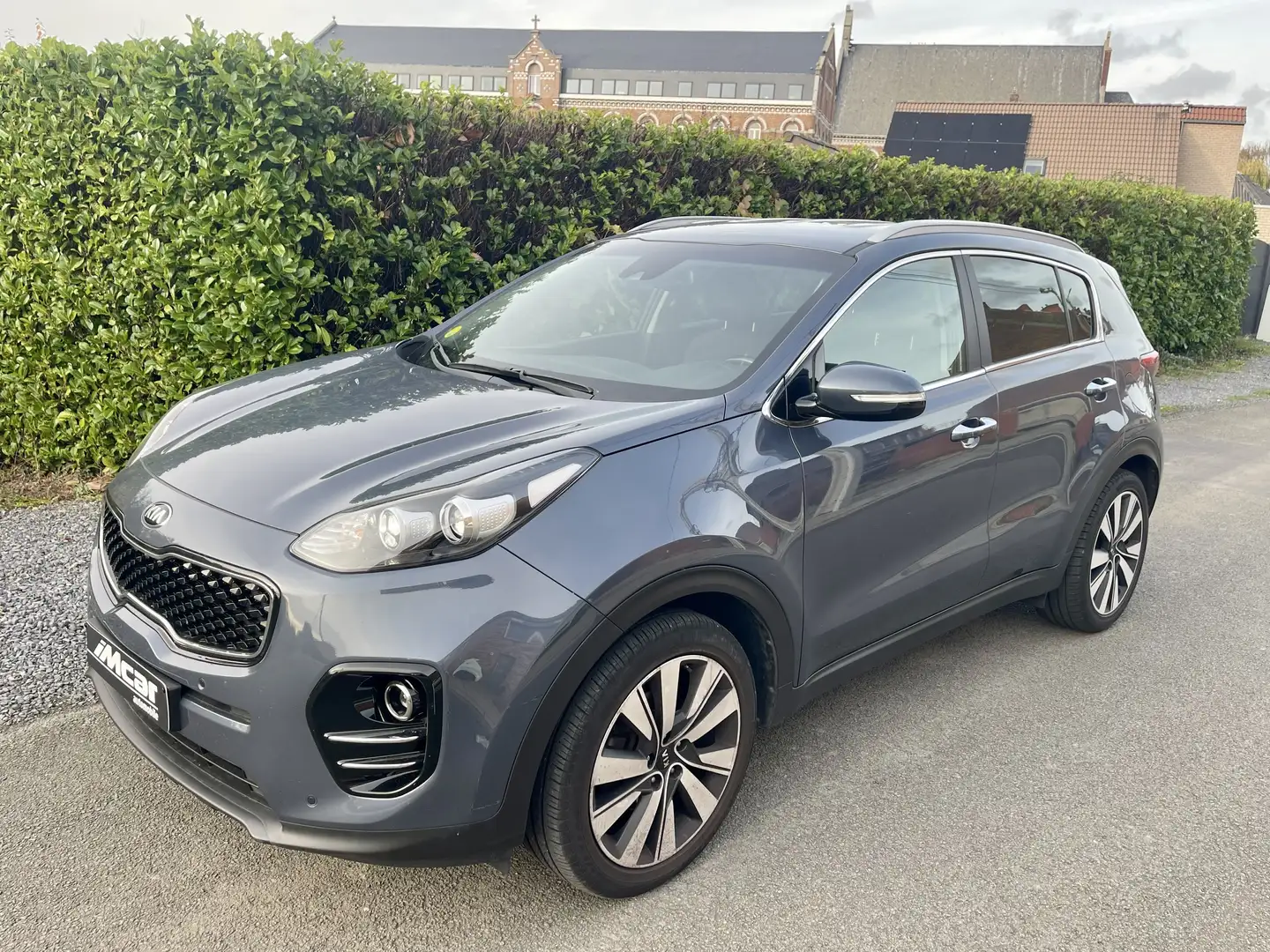 Kia Sportage Sportage 1.7 CRDi 2WD Style , 82.000km , navi Grijs - 1