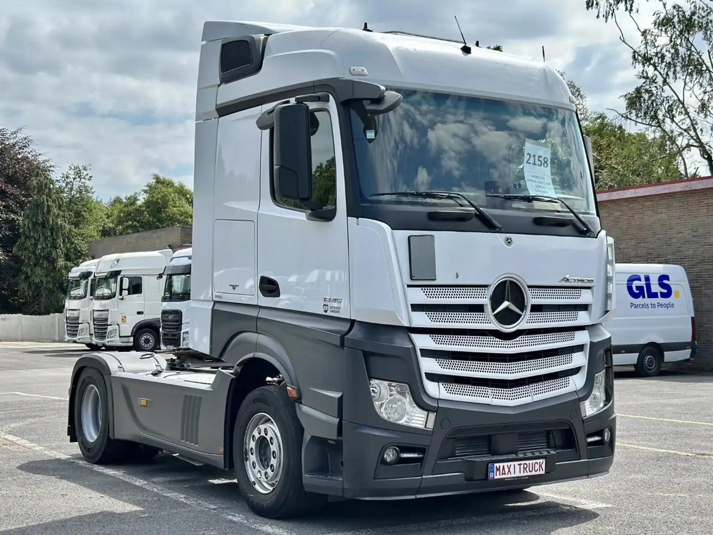 Mercedes-Benz Actros 1945 -  24.990€ - Leasing 899€/M Blanc - 2