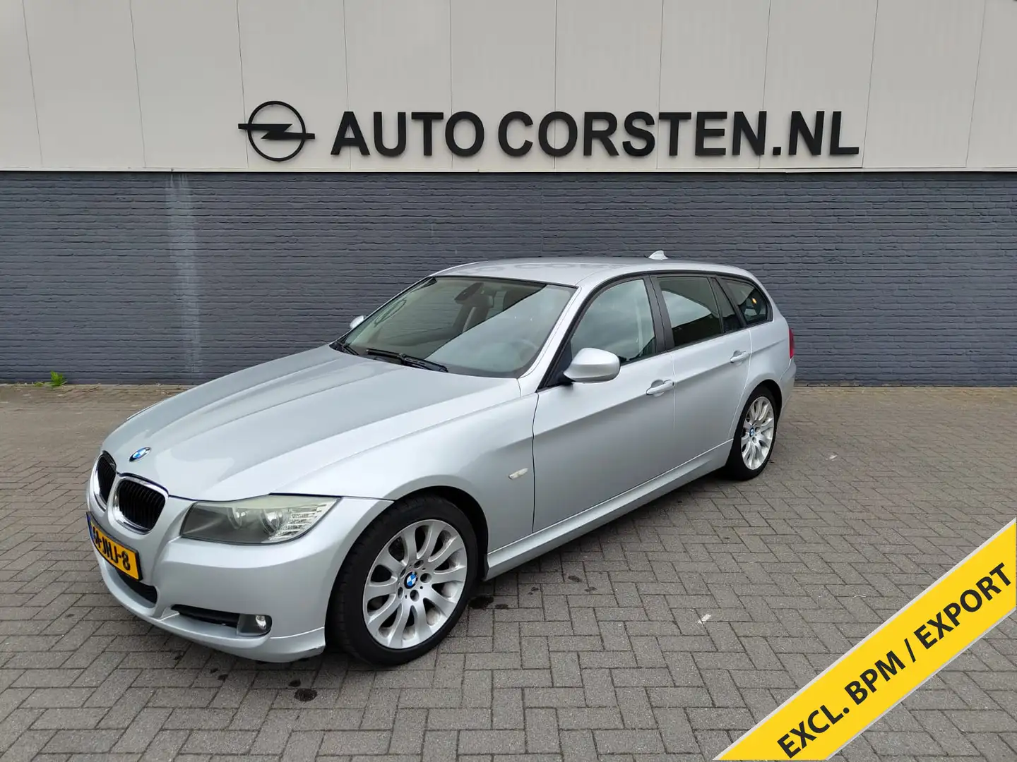 BMW 3-serie Touring 2.0I 143PK Navi-Pro Ecc Cruise Con Šedá - 1
