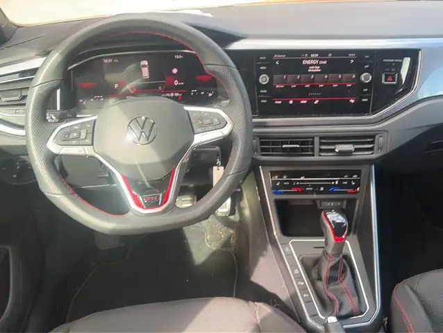 Volkswagen Polo view 6
