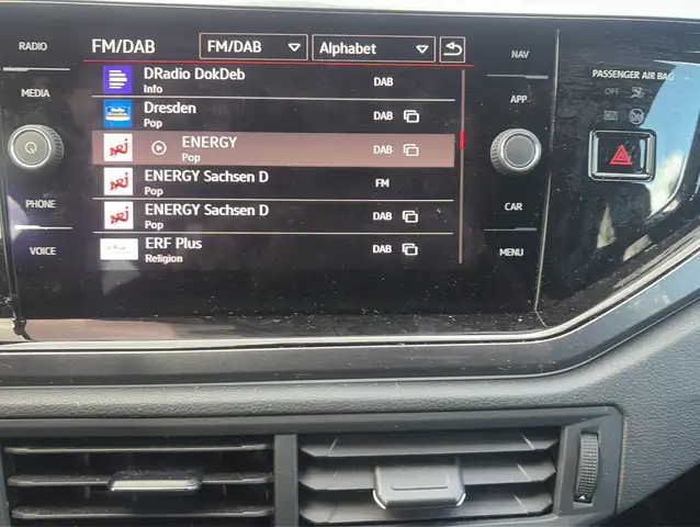 Volkswagen Polo view 10