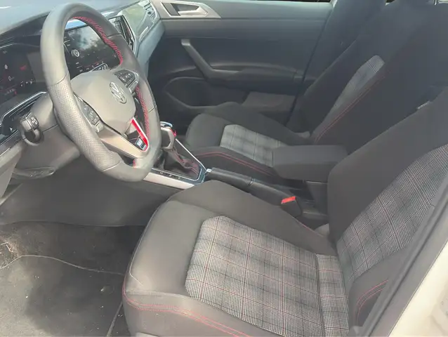 Volkswagen Polo view 7