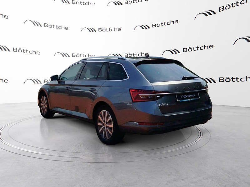 Skoda Superb Style 2.0 TDI *DSG*ACC*NAVI*KAMERA*LANE*LED* — photo 3