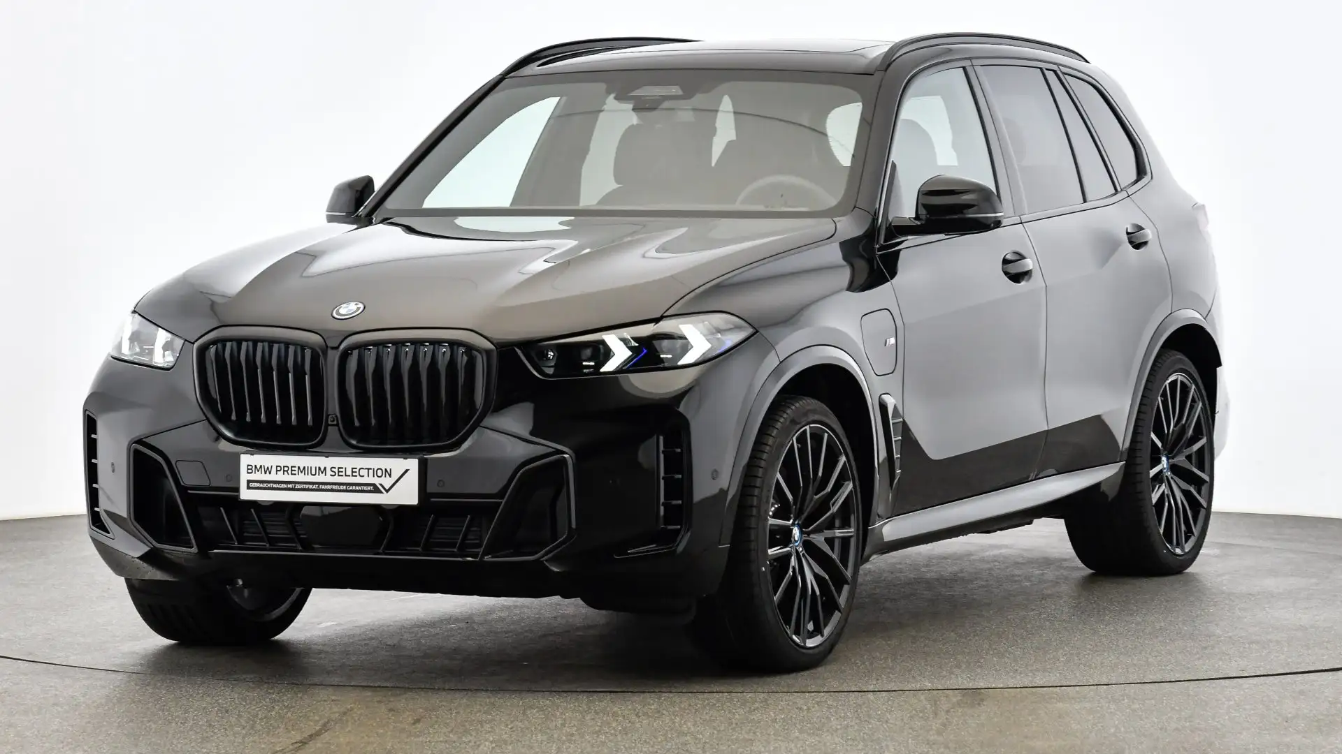 BMW X5 xDrive50e Schwarz - 1