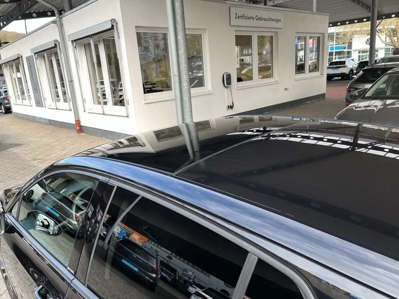 Volkswagen Golf 2.0 TDI DSG Active Navi LED AHK Pano 12