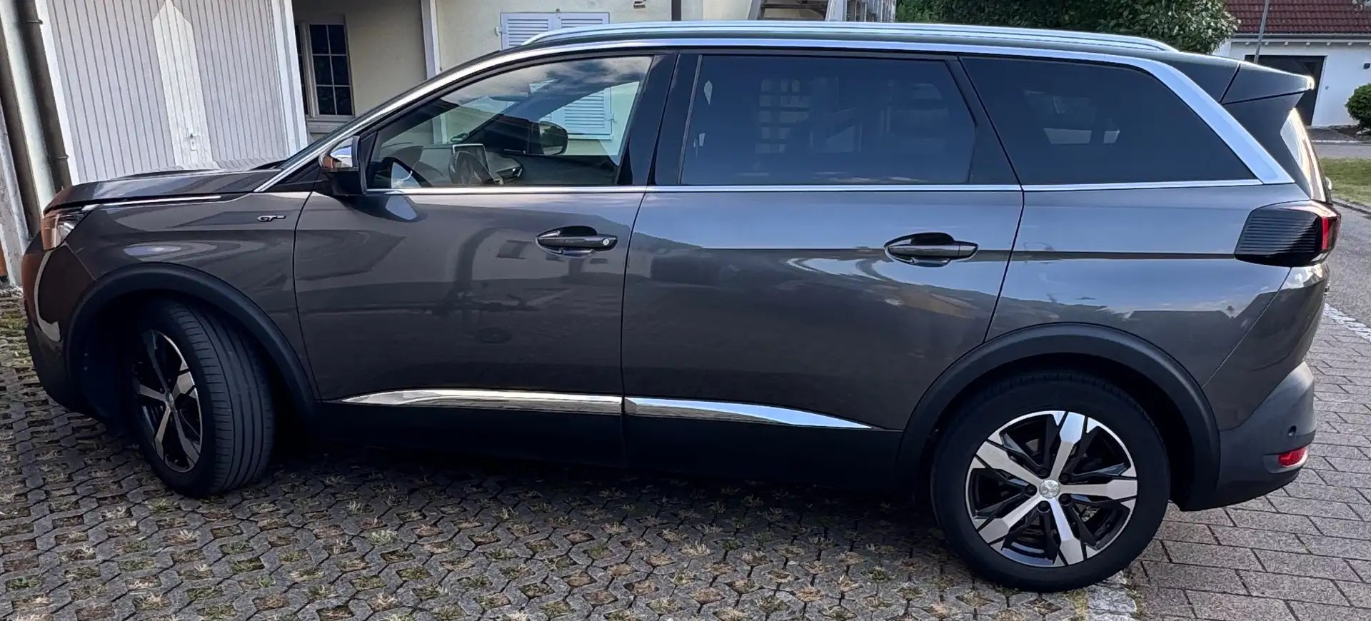 Peugeot 5008 5008 BlueHDi 180 EAT6 GT Grau - 2