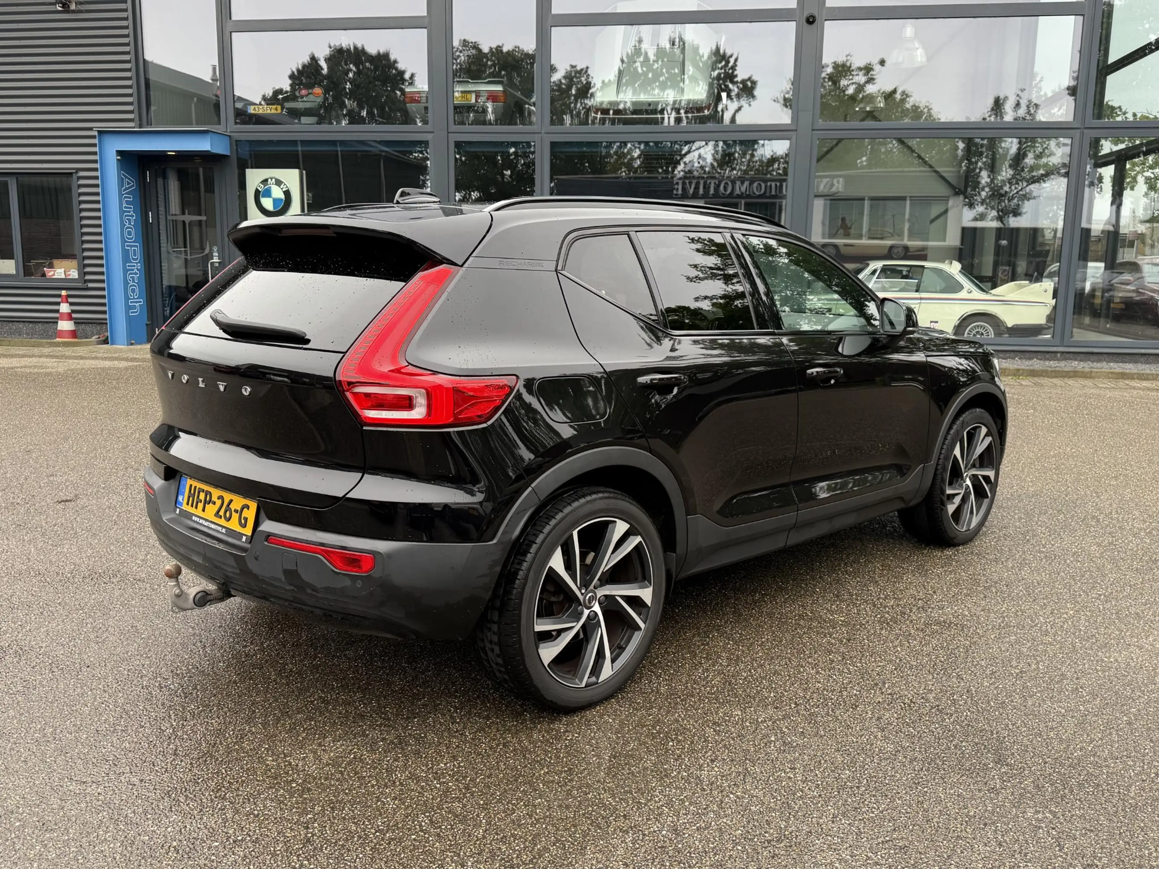 Volvo XC40 1.5 T5 Recharge R-Design 20 INCH | LEDEREN BEKLEDI — photo 5