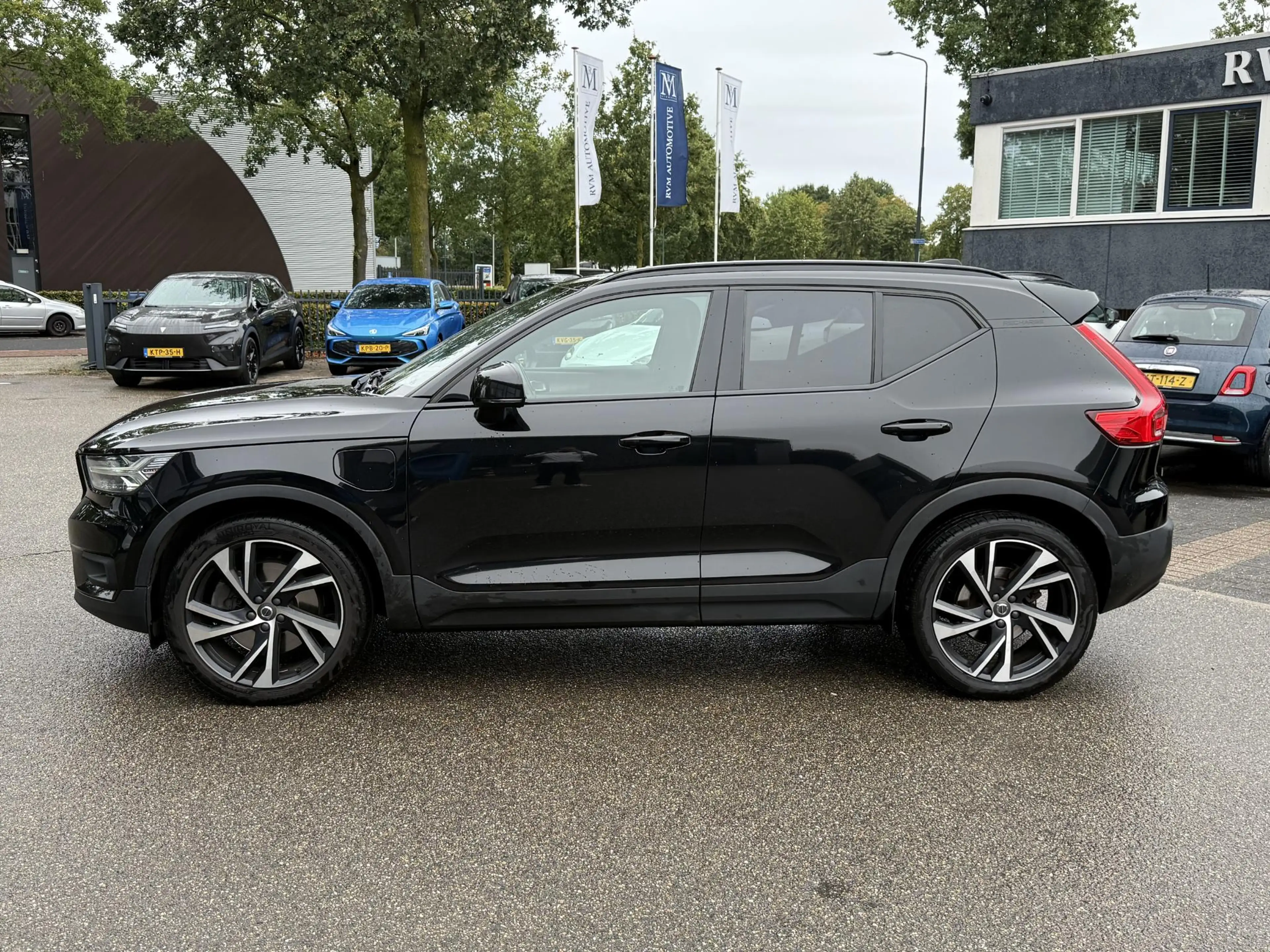Volvo XC40 1.5 T5 Recharge R-Design 20 INCH | LEDEREN BEKLEDI — photo 2