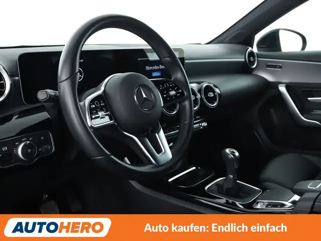 Mercedes-Benz A view 11