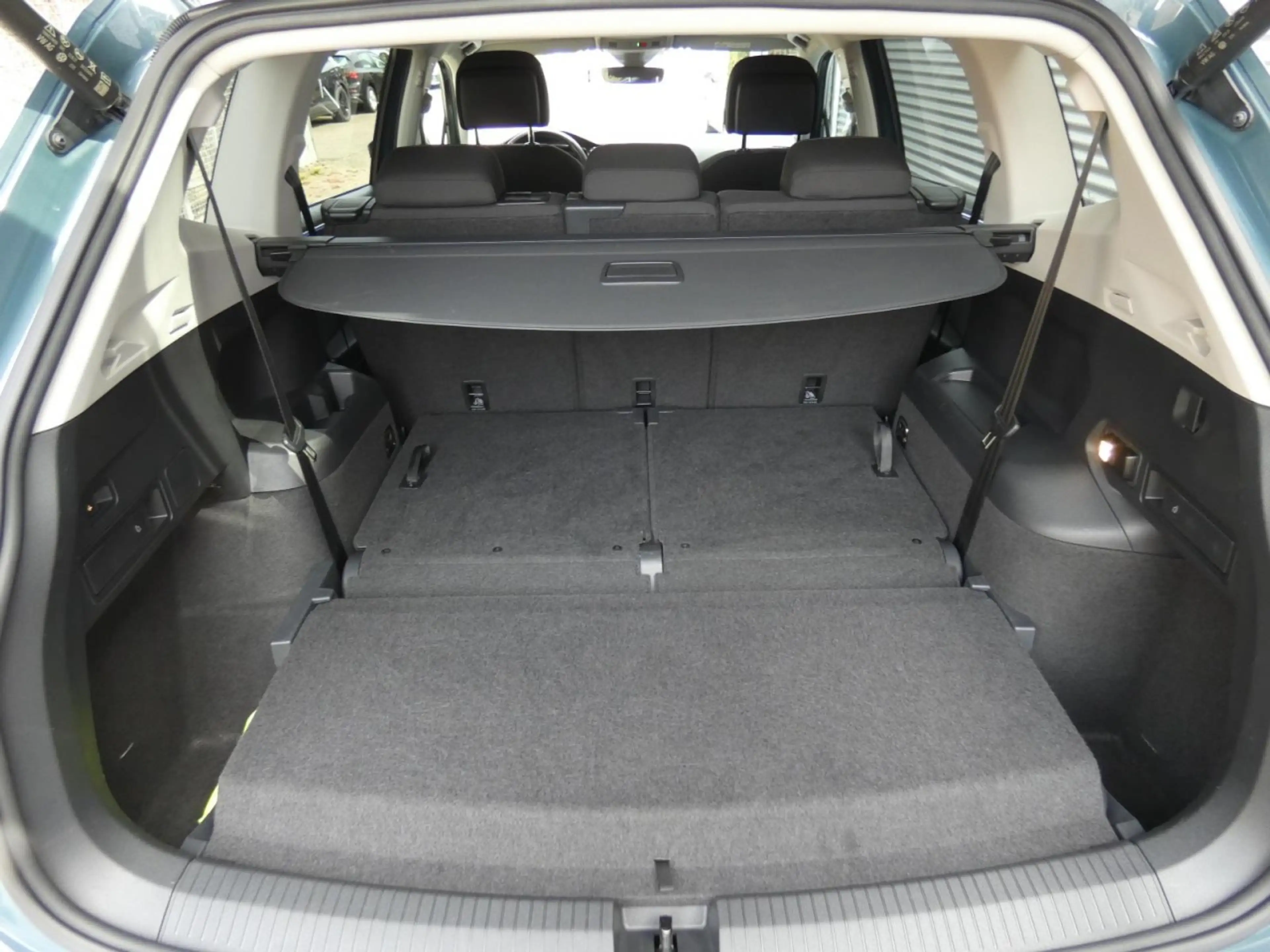 Volkswagen Tiguan Allspace Allspace Elegance Tiguan Allspace 2.0 TSI DSG 4Motion Elegance MLED — photo 8