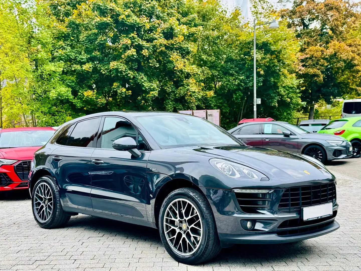 Porsche Macan S Diesel Bi-Xenon PASM Pano Standh. Kamera Grau - 2