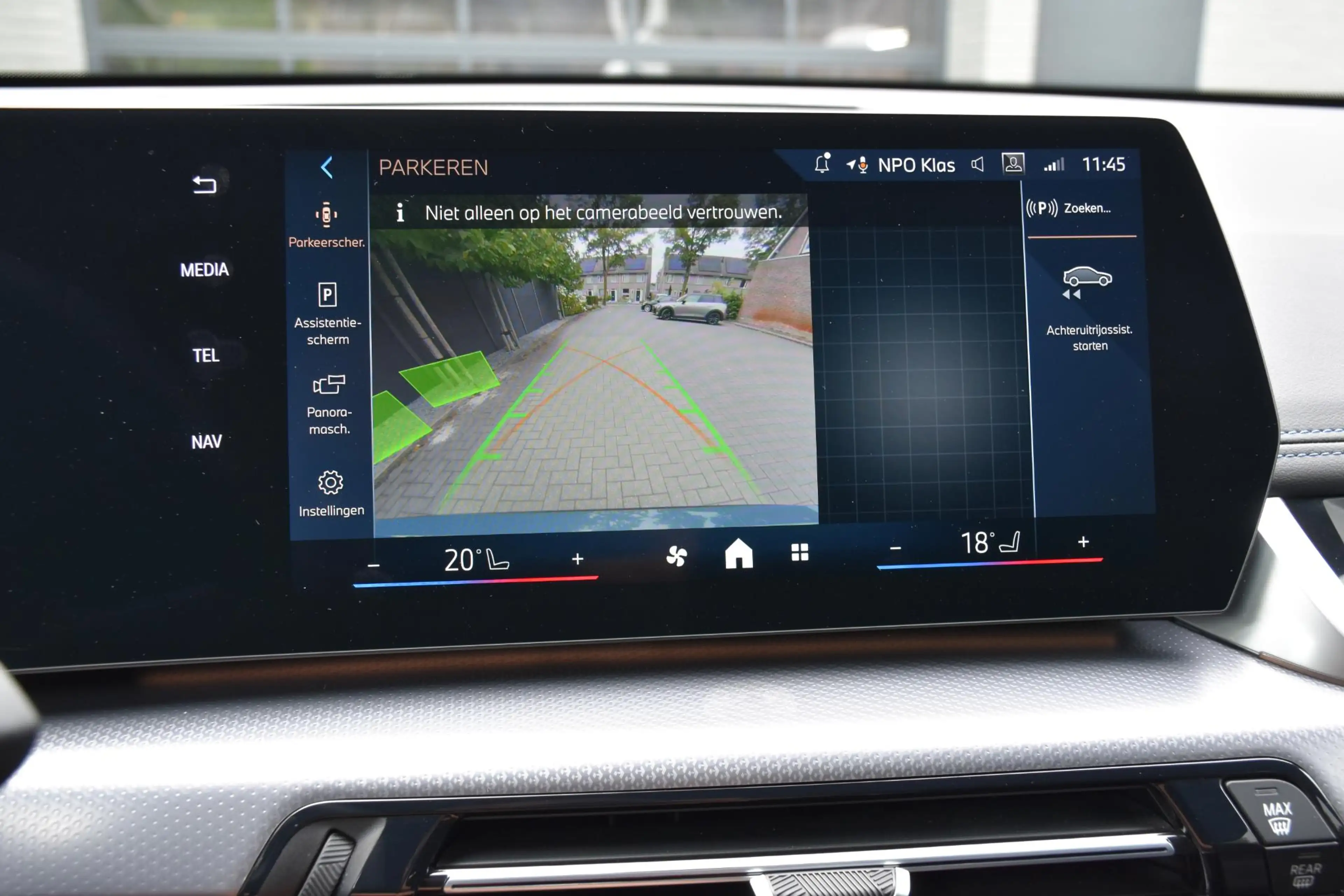 BMW X1 sDrive18i M Sport | Elektrische trekhaak — photo 30