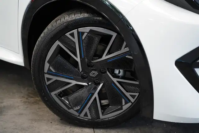 Renault Clio view 4