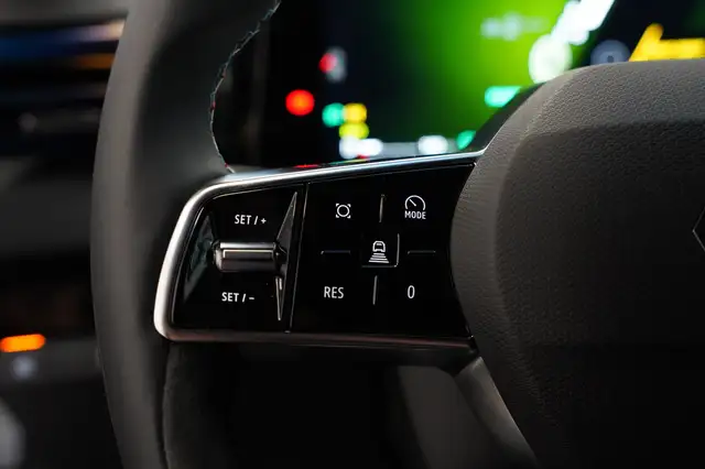 Renault Clio view 8