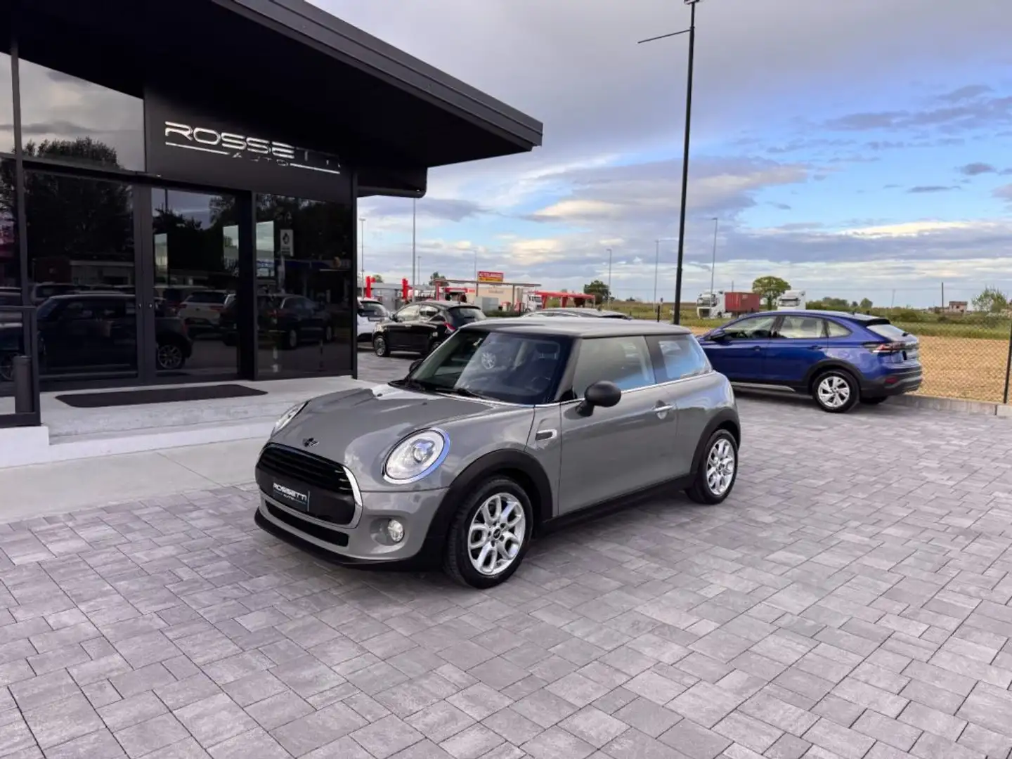 MINI One 1.5 One D ANCHE PER NEOPATENTATI Grigio - 2