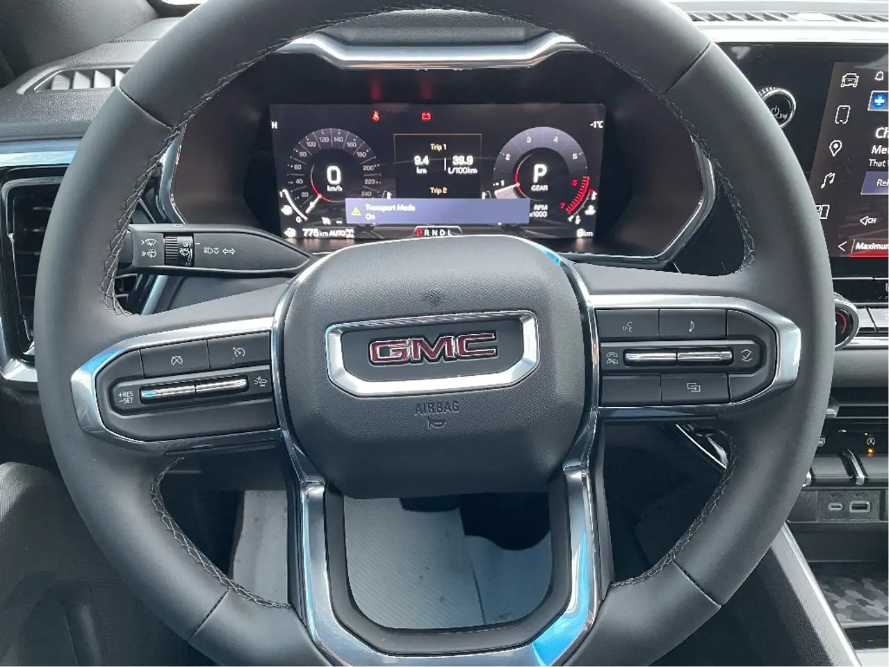GMC Canyon снимка GMC Canyon
