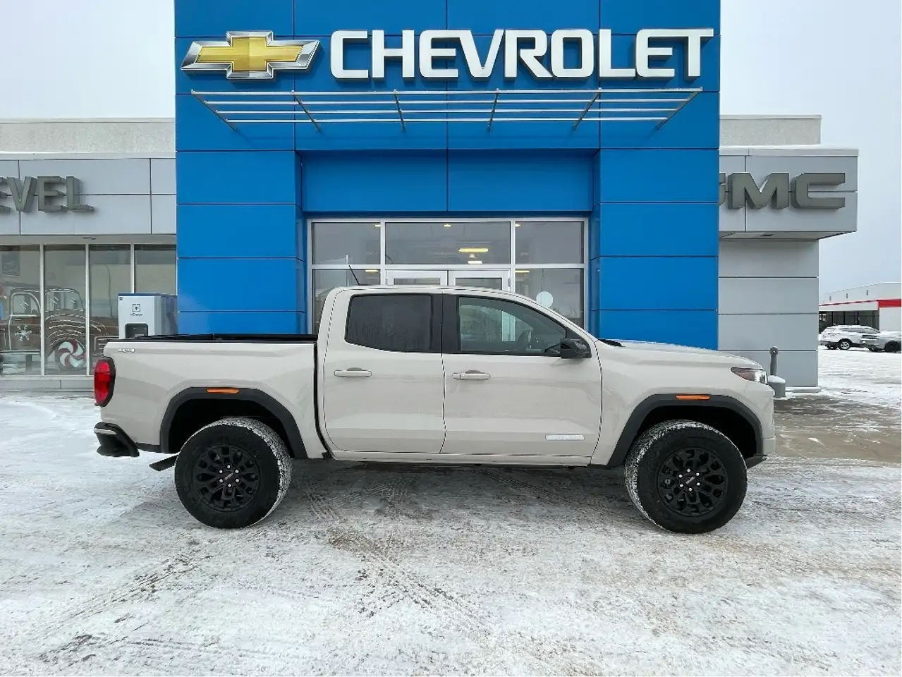 GMC Canyon снимка GMC Canyon