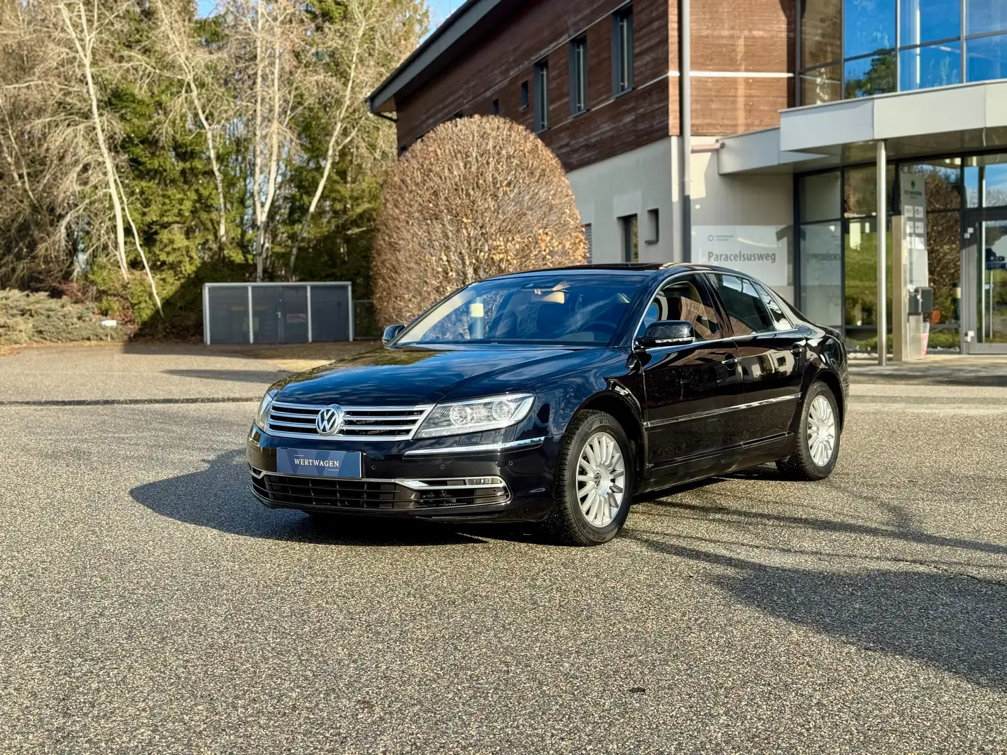 Volkswagen Phaeton 3,0 V6 TDI 5-Sitzer 4Motion | *VOLLAUSSTATTUNG* Noir - 2
