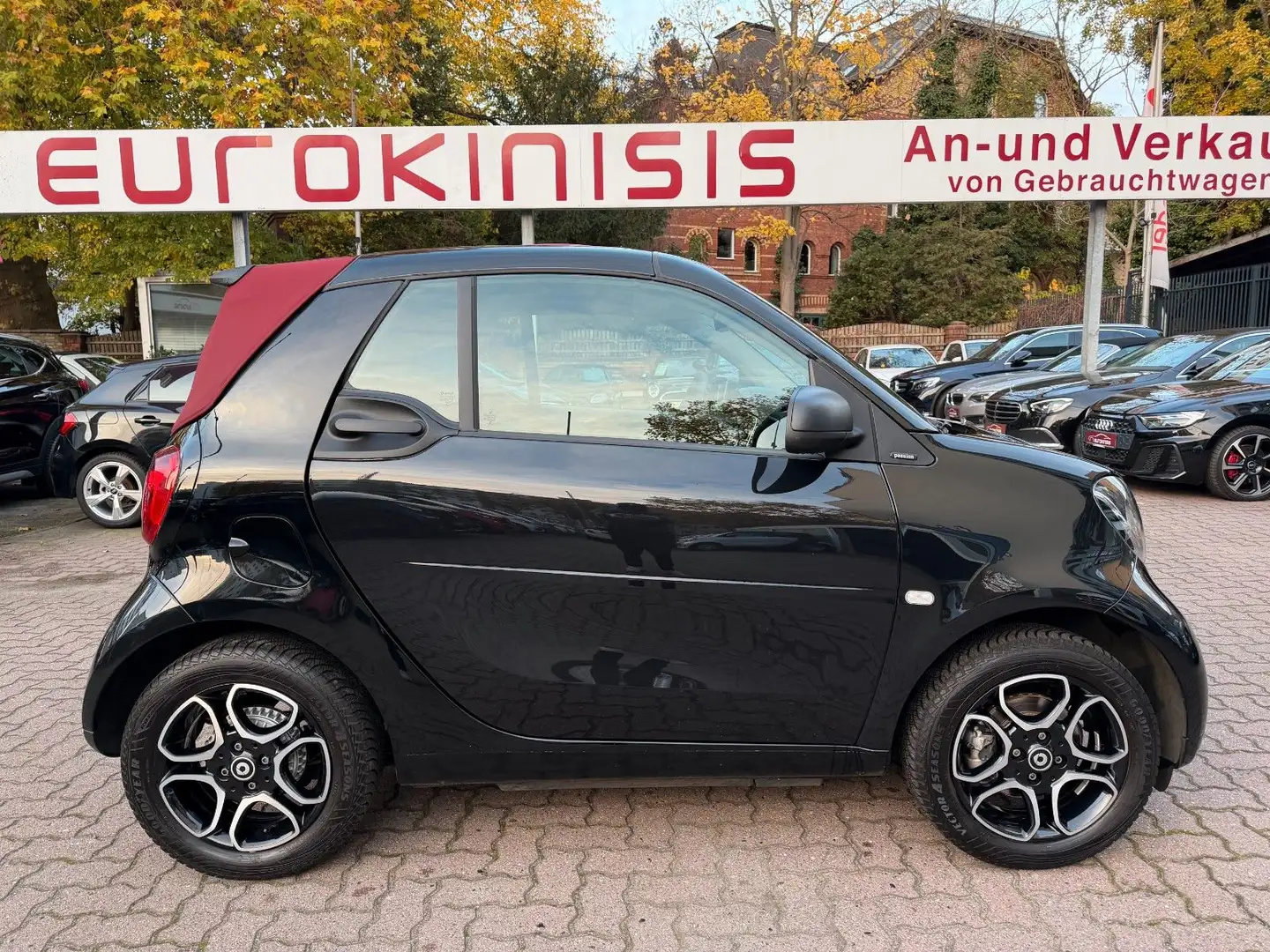 smart forTwo fortwo Cabrio 66kW passion DCT*AUDIO*SHZ*PTS Schwarz - 1
