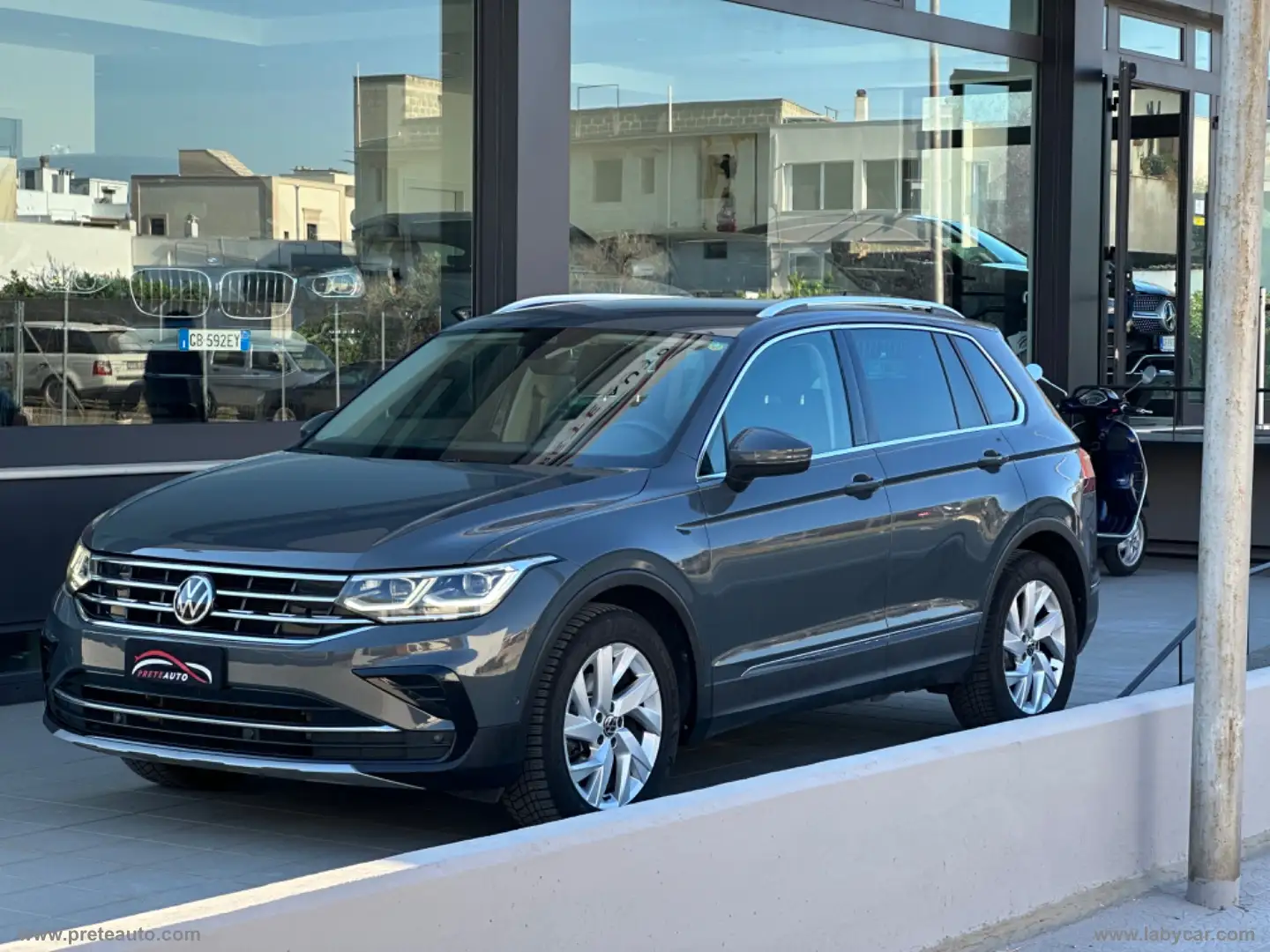 Volkswagen Tiguan 2.0 TDI 150CV SCR DSG Elegance Grigio - 1