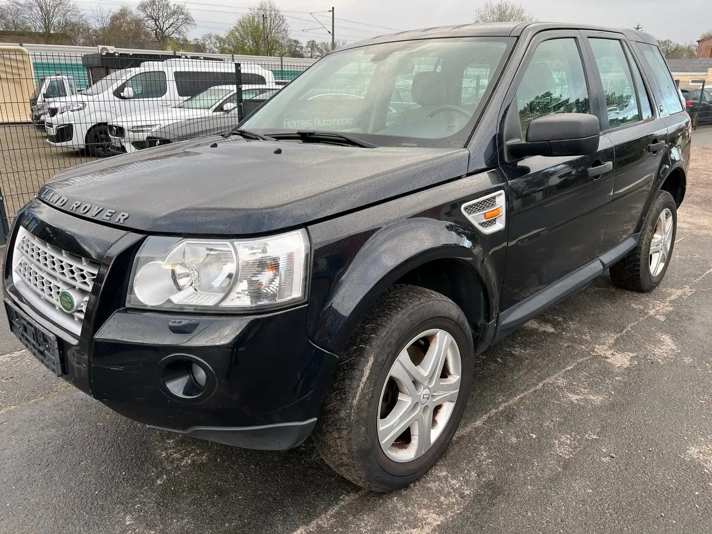 Land Rover Freelander TD4 SE Schwarz - 2