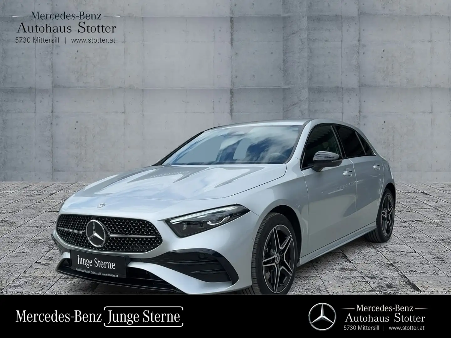 Mercedes-Benz A 250 e Kompaktlimousine AMG Line *AMG*RKAM*SHZ* Argent - 1
