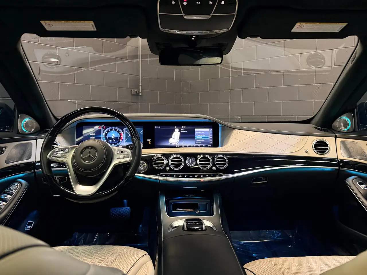Mercedes-Benz S-Class снимка Mercedes-Benz S-Class