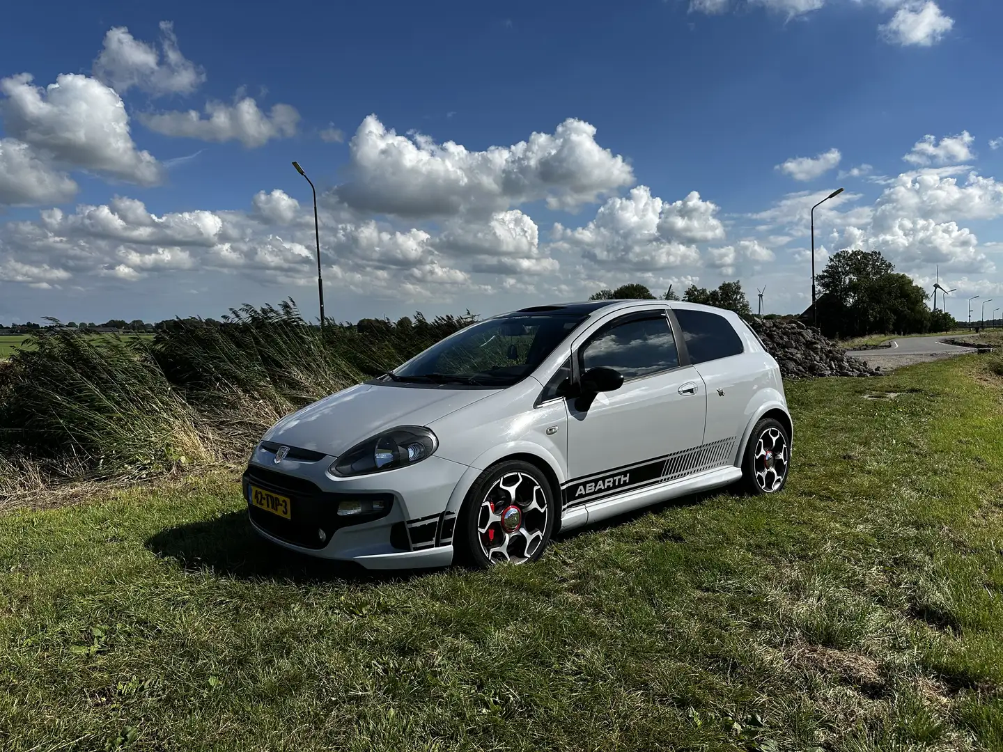 Fiat Punto Fiat Punto 1.4 Multi-air Abarth 3DR 2012 Grijs Grigio - 1