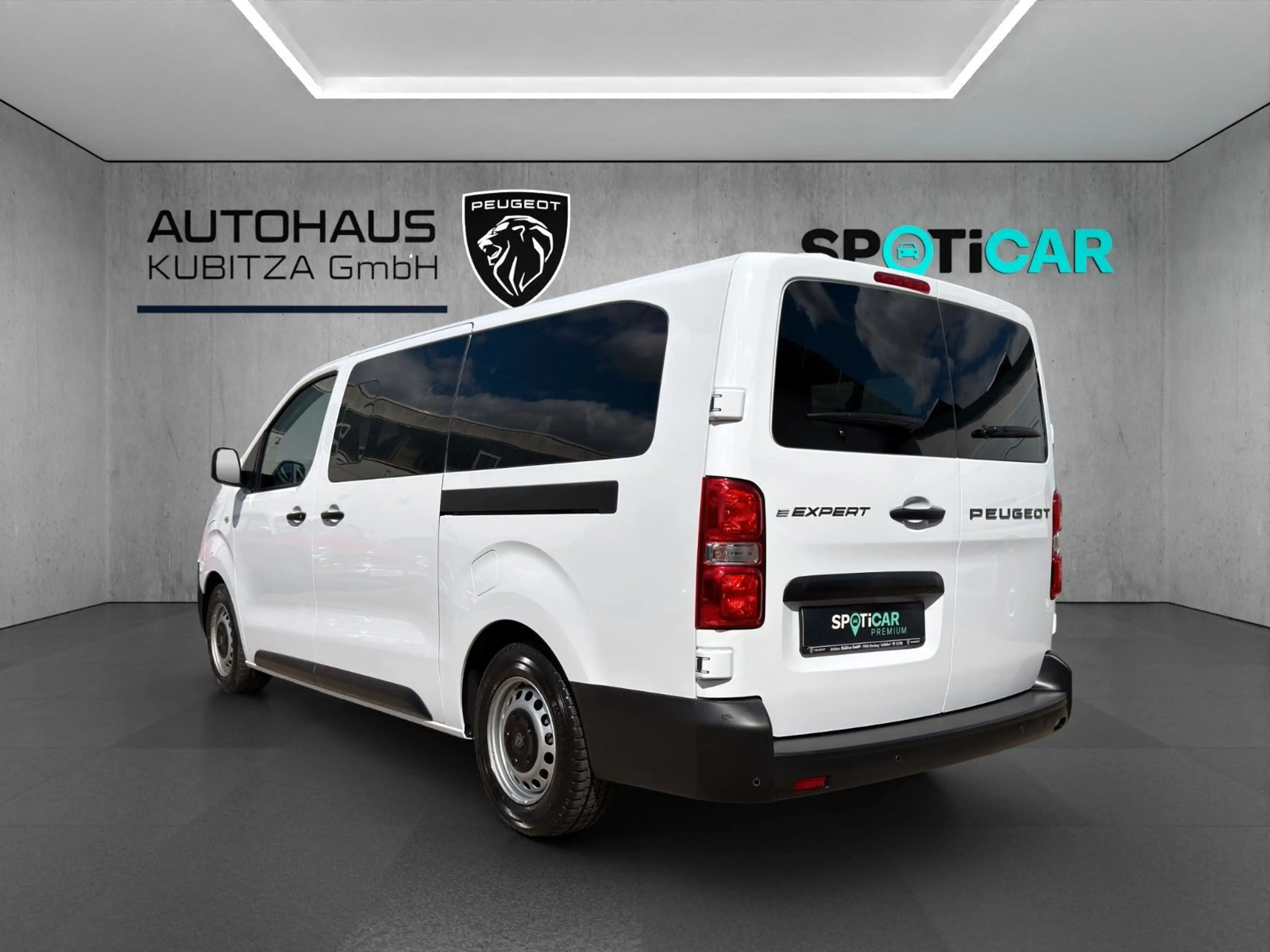 Peugeot Expert e-Expert Kombi L3 75 KWH *Kamera*Navi*LED — photo 4