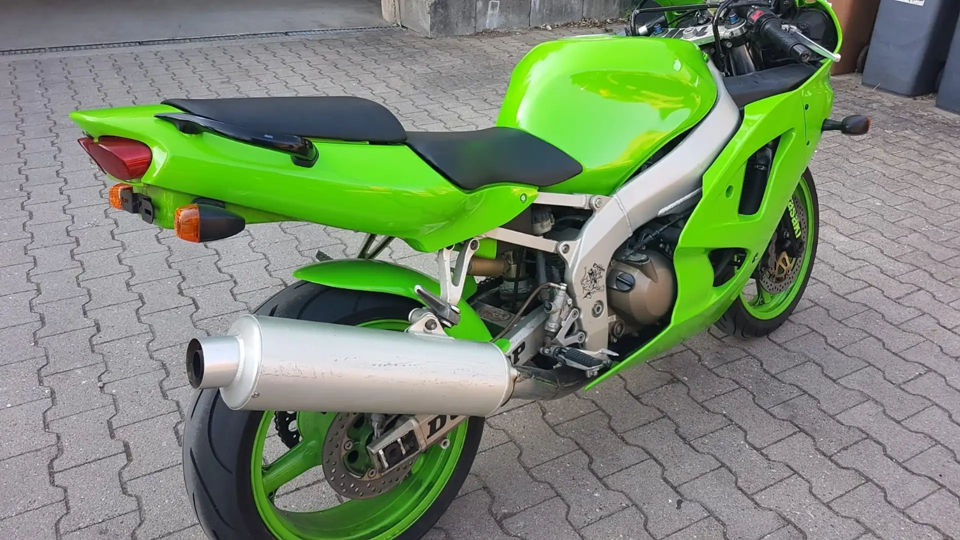 Kawasaki Ninja ZX-6R Verde - 2