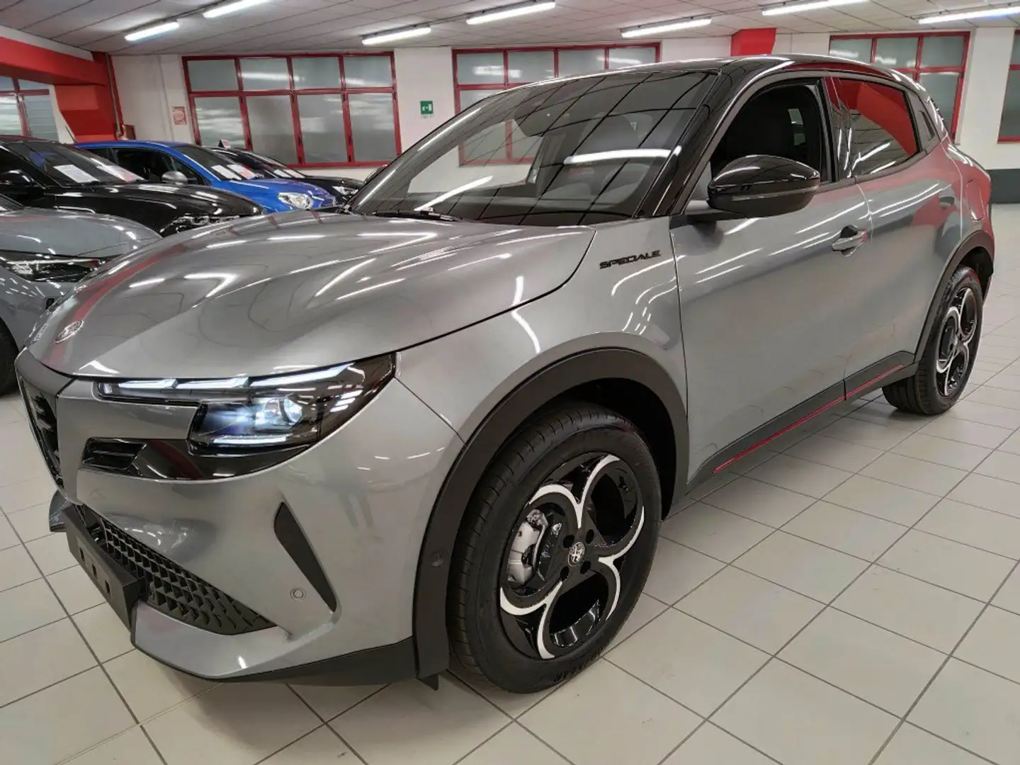 Alfa Romeo Junior 1.2 136cv Hybrid eDCT6 Speciale Cambio Automatico Grigio - 1