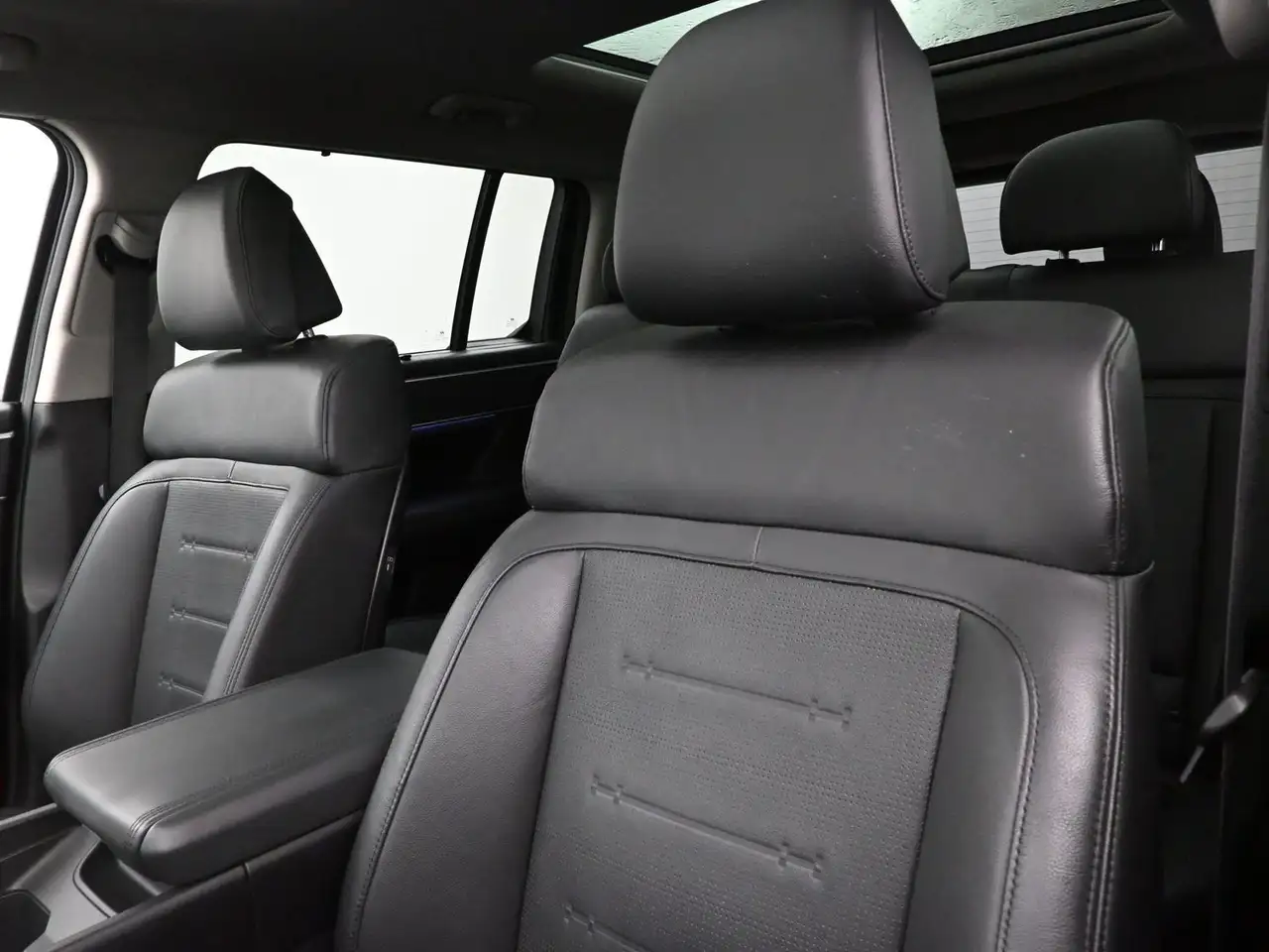 Hyundai SANTA FE photo Hyundai SANTA FE